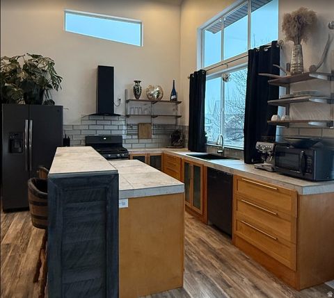Tiny photo for 711 E 400 N, Springville, UT 84663 (MLS # 2135907)