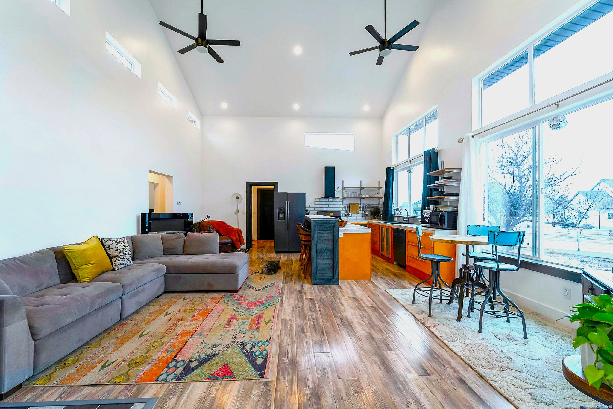 EAST SUNSET RIDGE - Residential