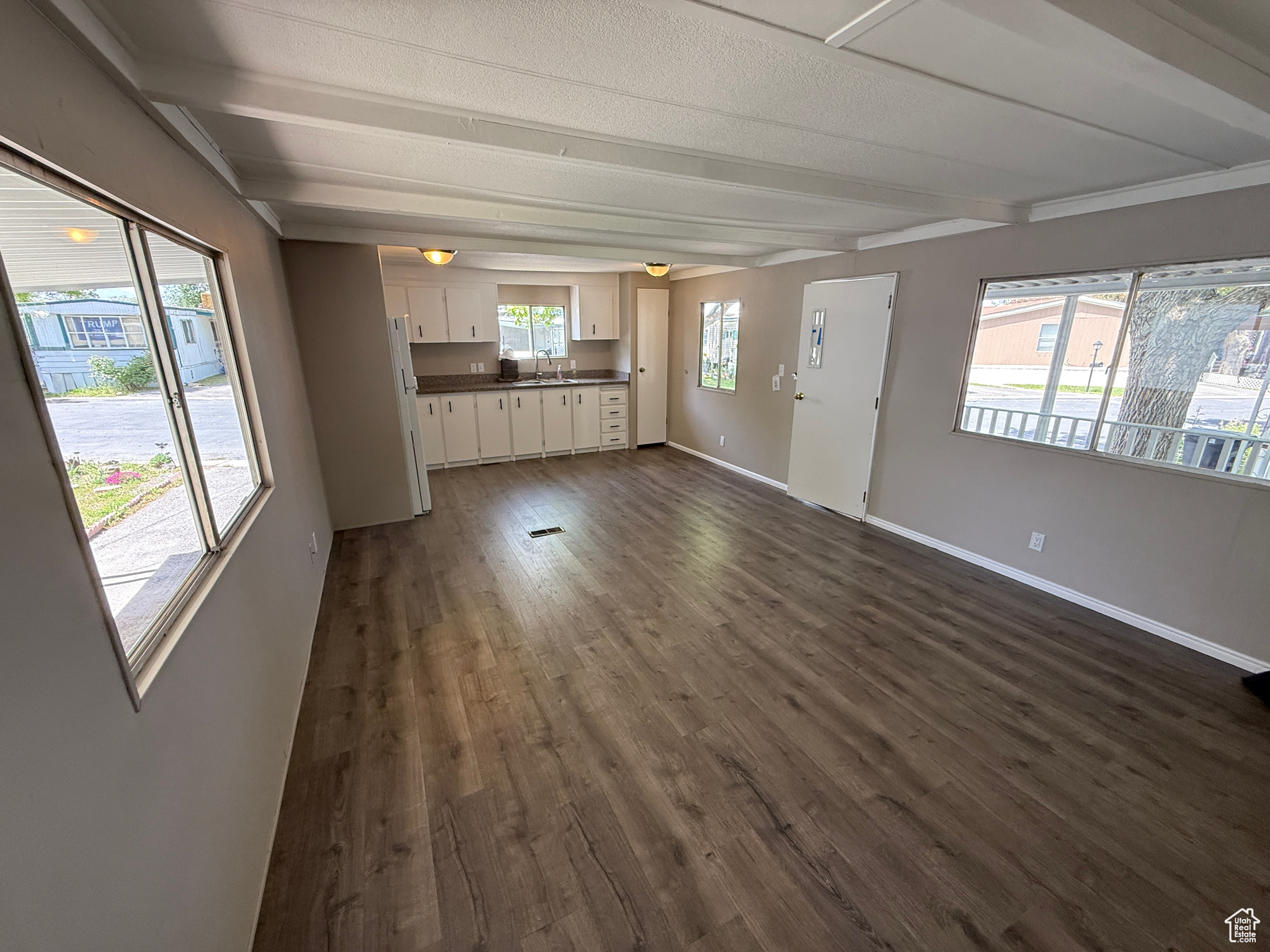 AMERICAN HERITAGE RETIREMENT COMMUNITY - Residential