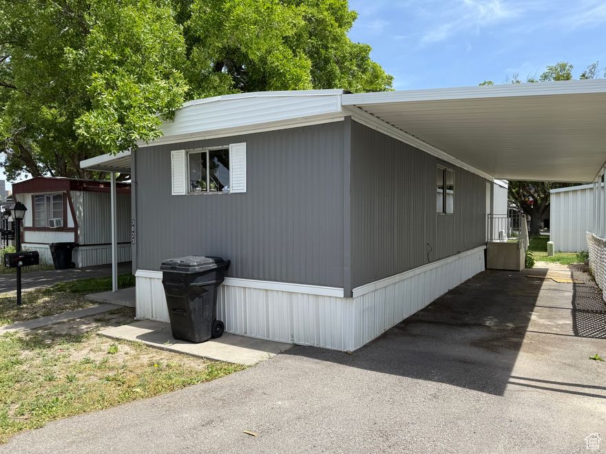55+ senior community - Beautifully remodeled home in West Valley.  Upgraded granite countertops, New fridge, New LVP flooring, New carpet, New Paint, the works.  Everything is in great shape and ready for move in.  Seller will finance with a down payment.     If you're not 55 years of age or older, i'm sorry but this isn't the place for you.    This is the most affordable mobile home community in the valley.   Lot rent incudes: Water, Sewer, Trash, and Gas utility.  You only pay for electricity.   Message me if you're 55+ years old and would like to see the home.