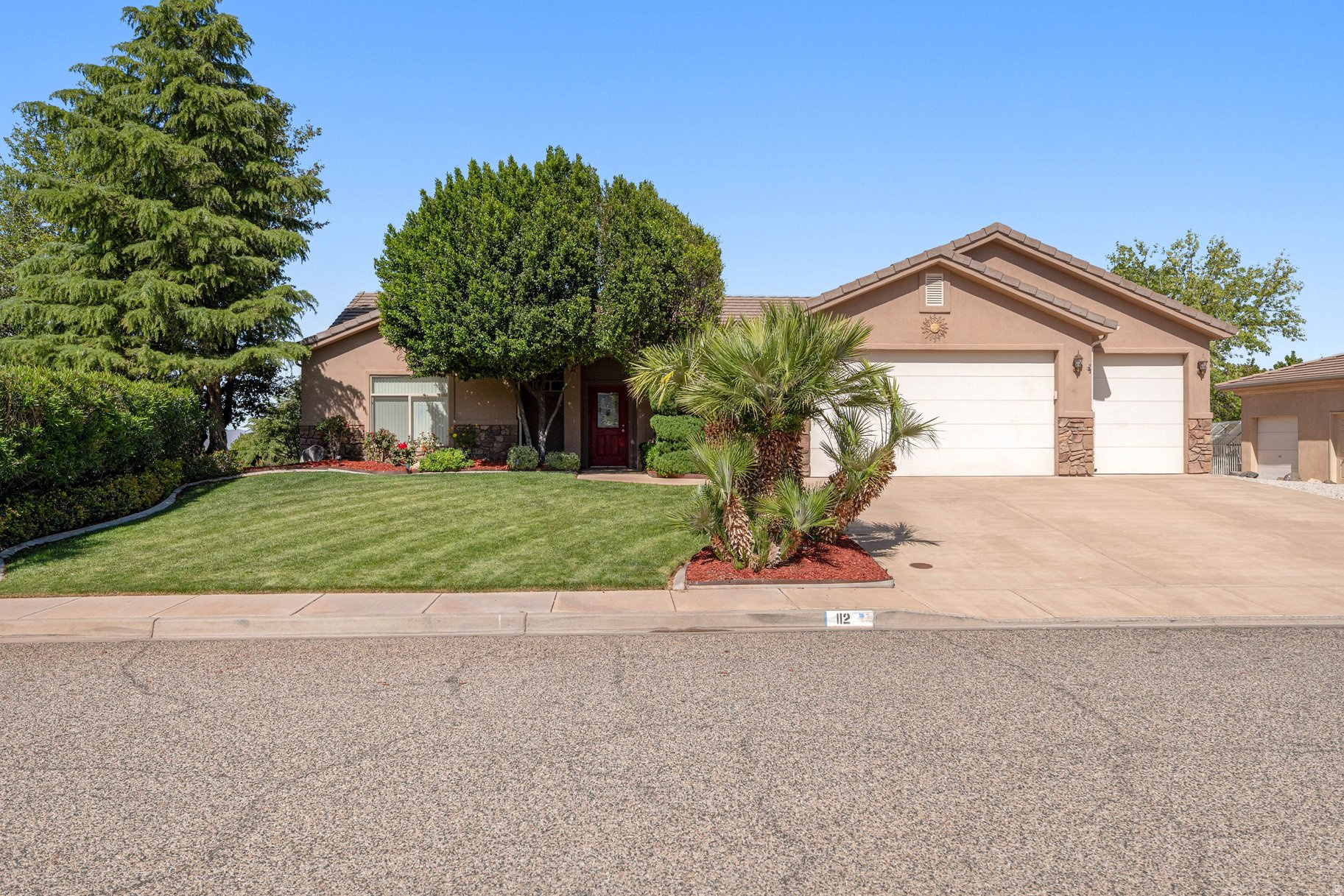 LEGRAND HEIGHTS - Residential