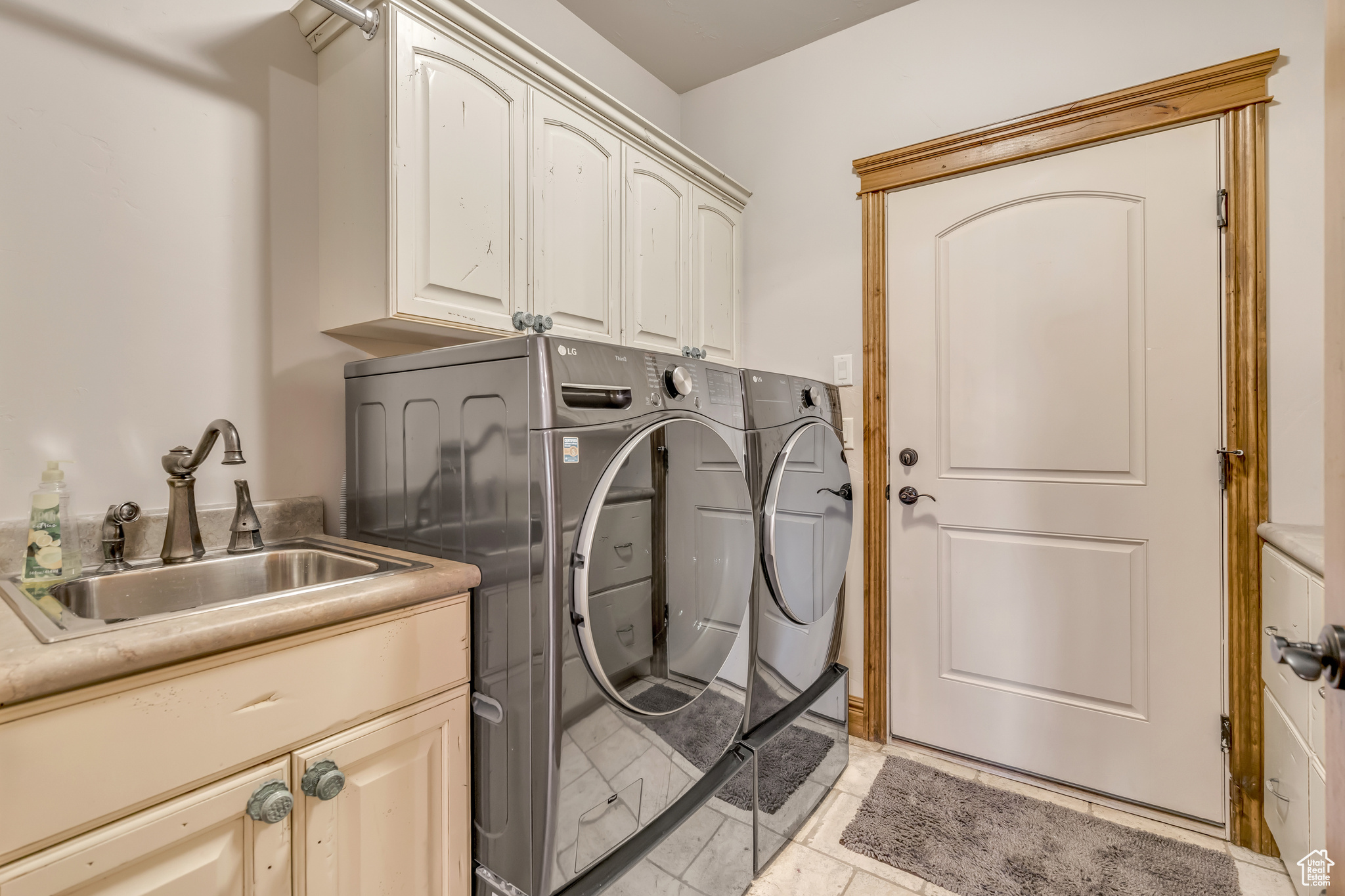 STONEHAVEN - Residential