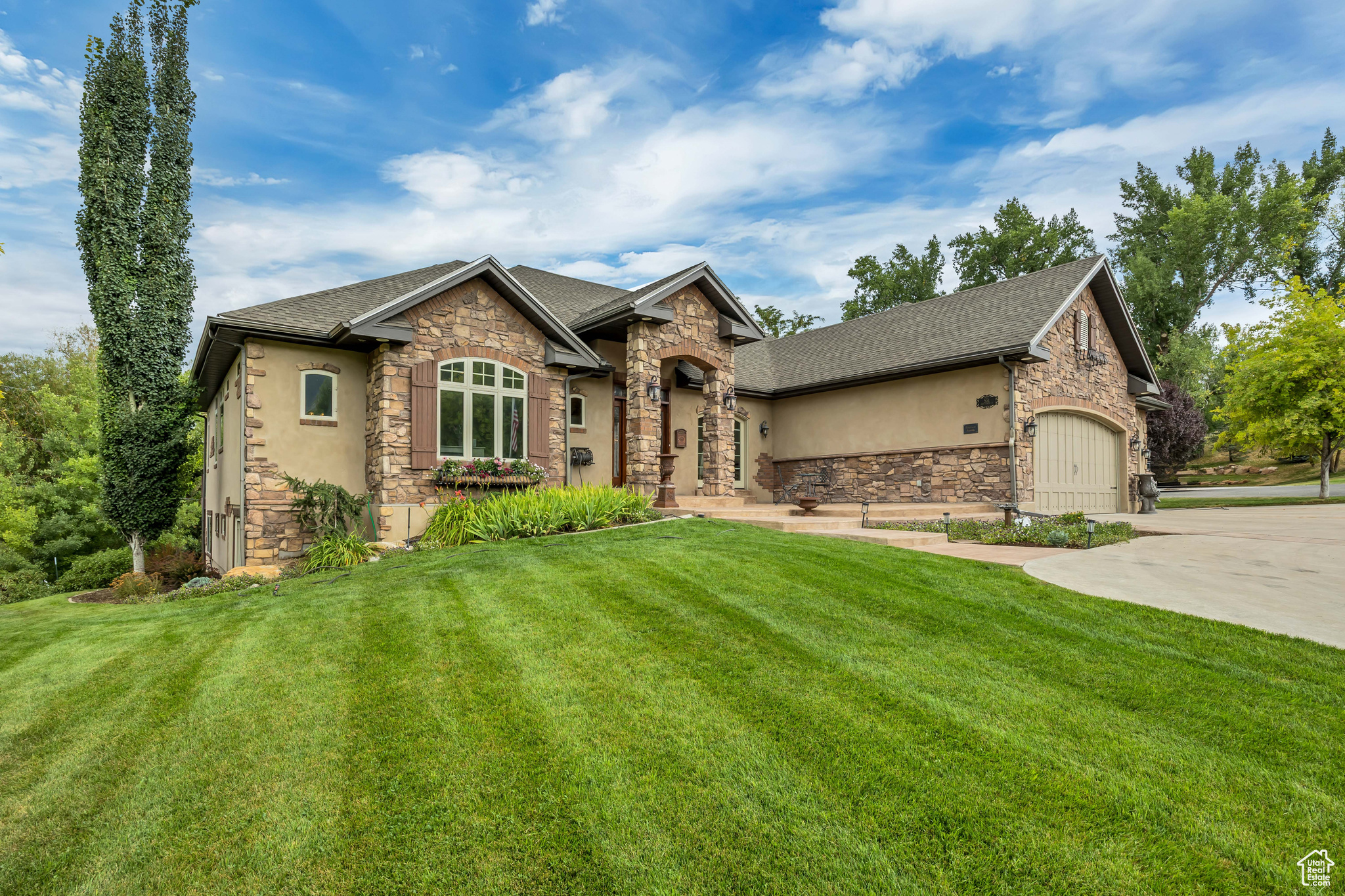 STONEHAVEN - Residential