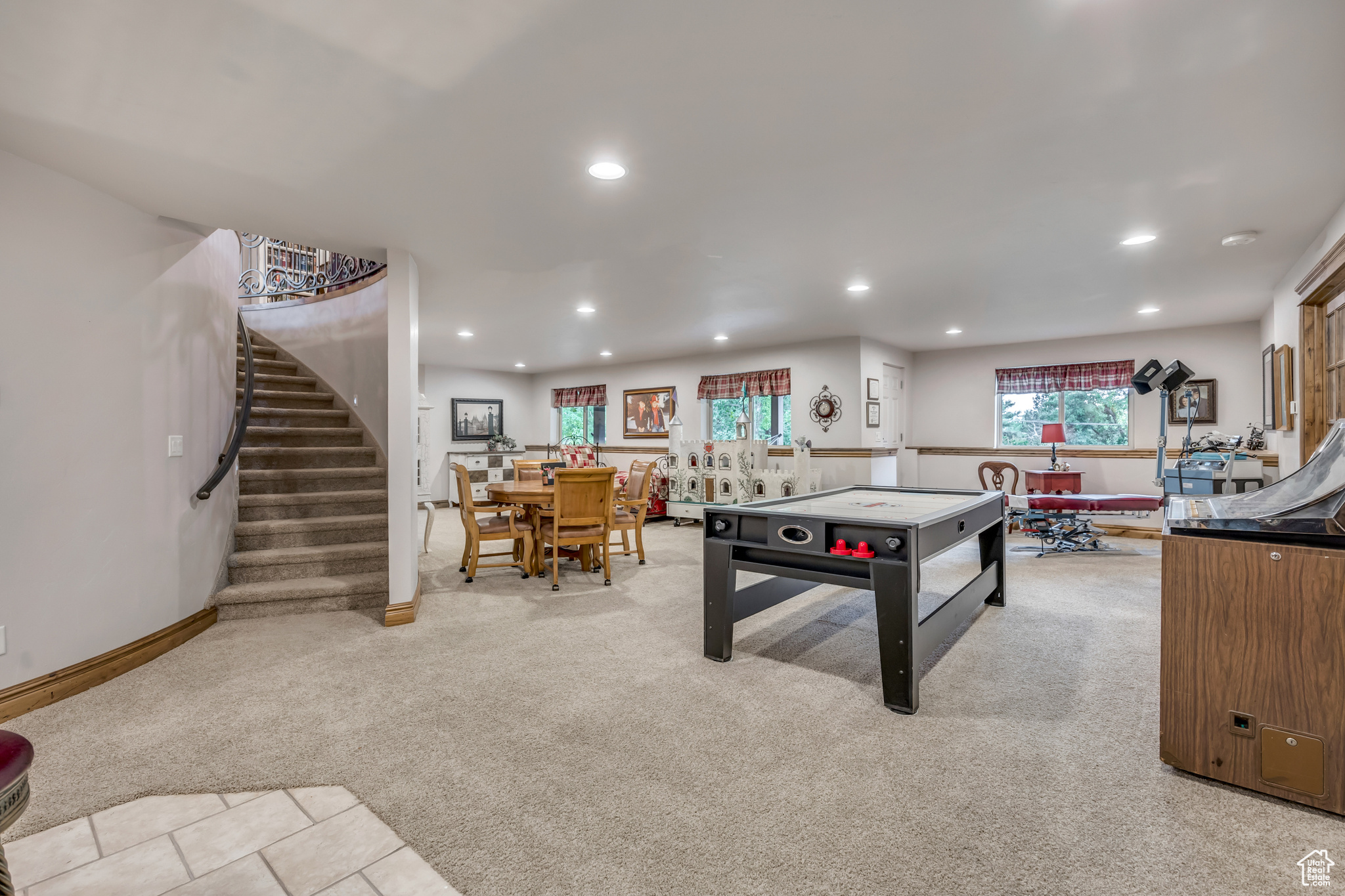 STONEHAVEN - Residential