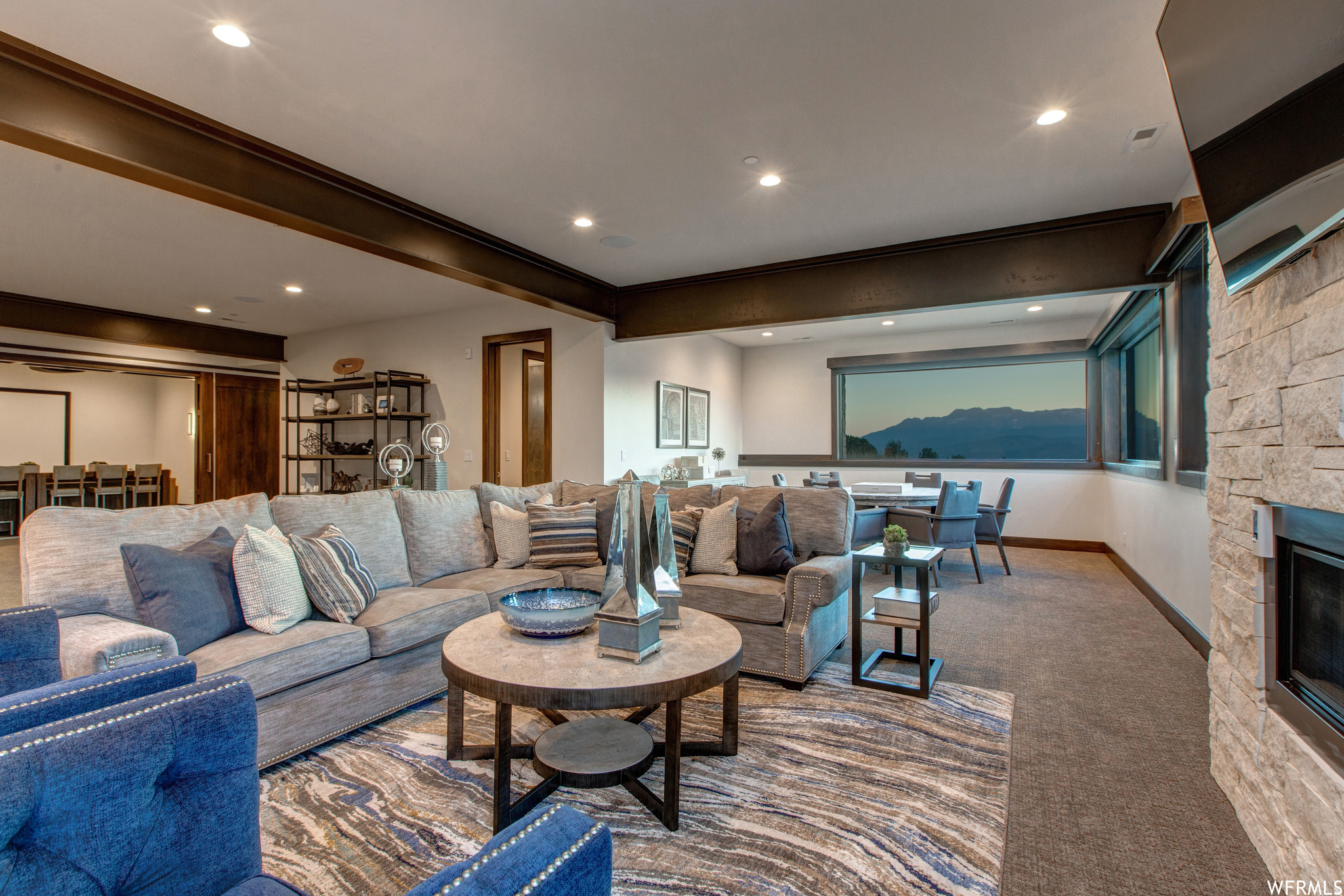 RED LEDGES - Residential Lease