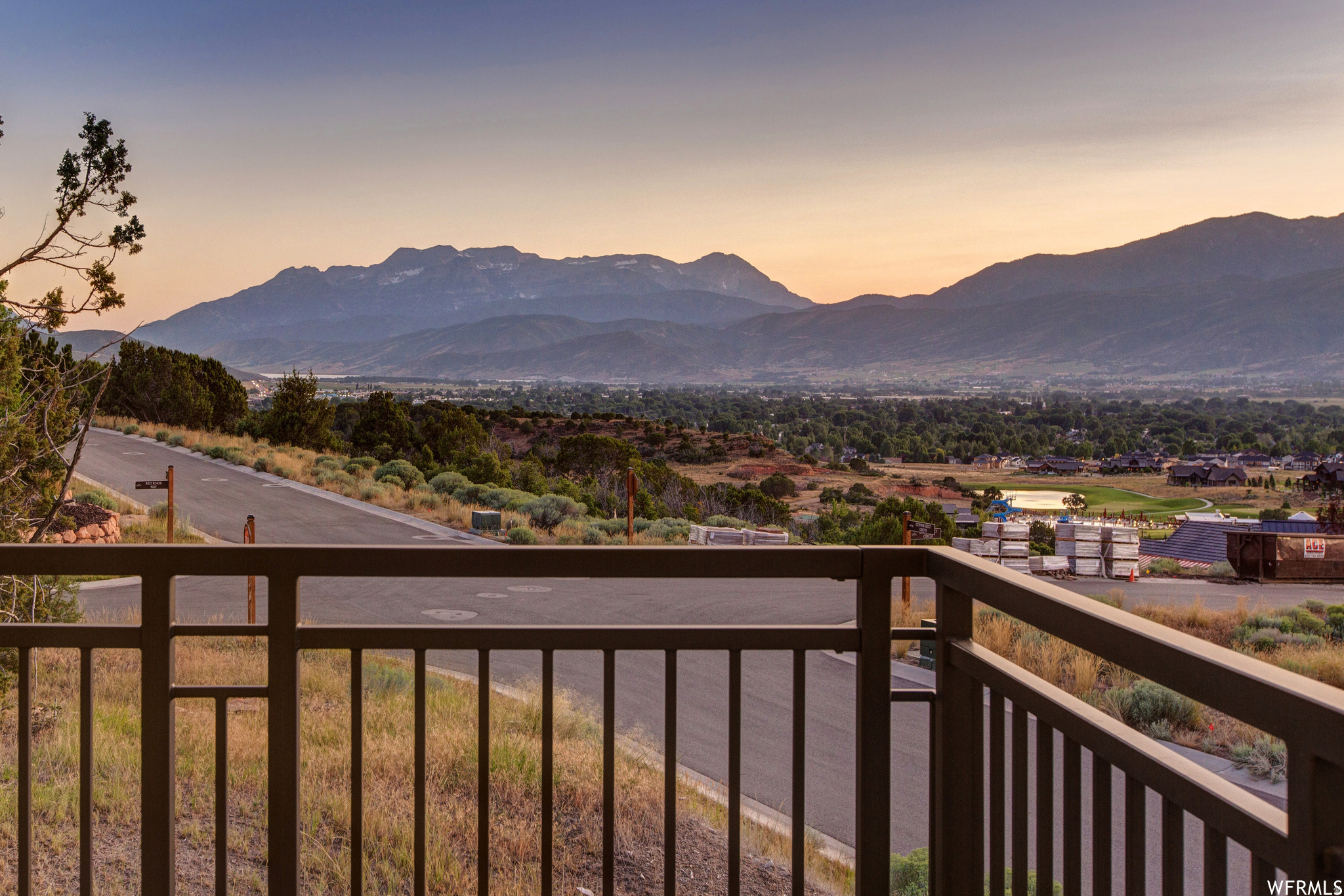 RED LEDGES - Residential Lease