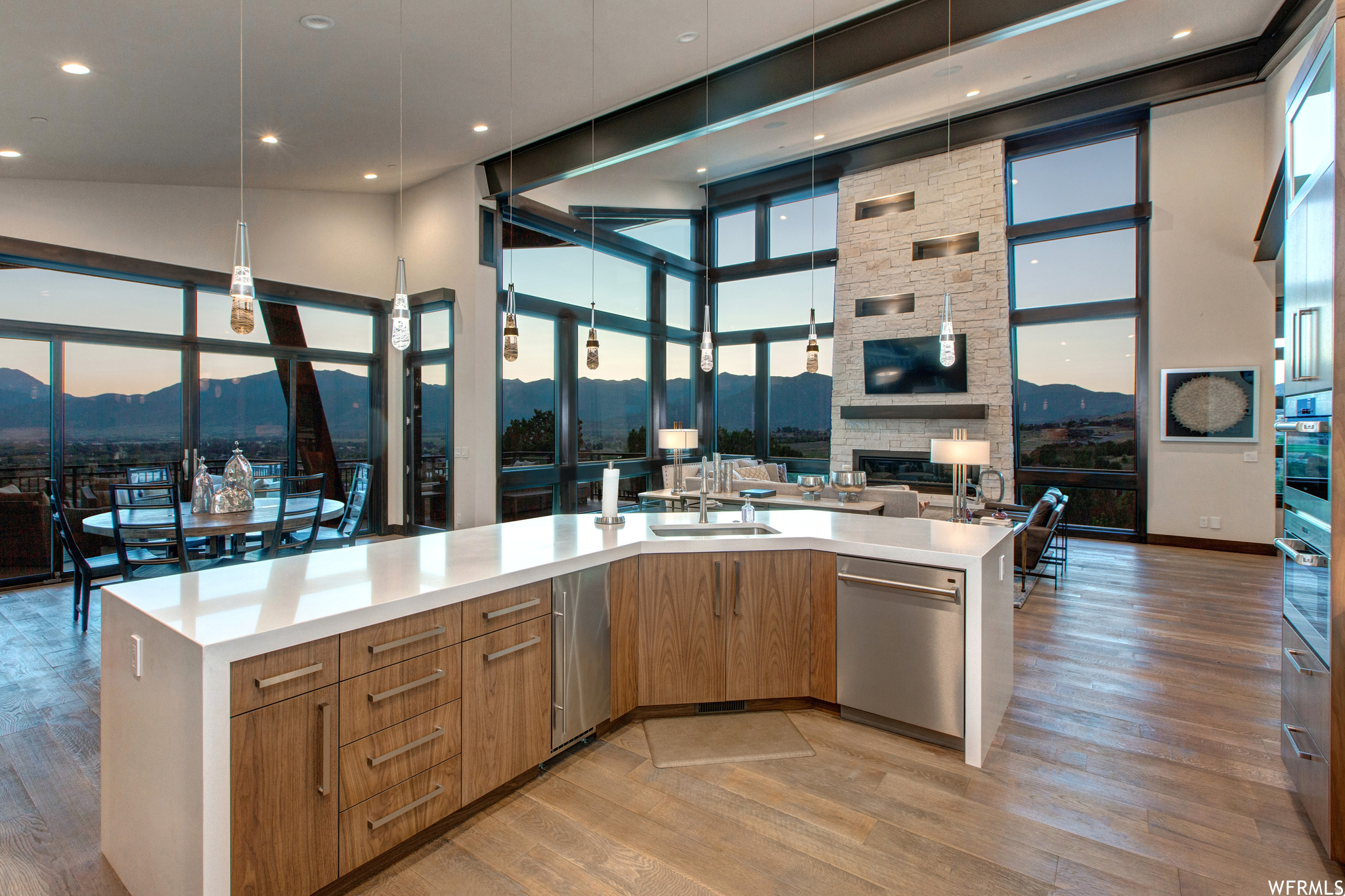 RED LEDGES - Residential Lease
