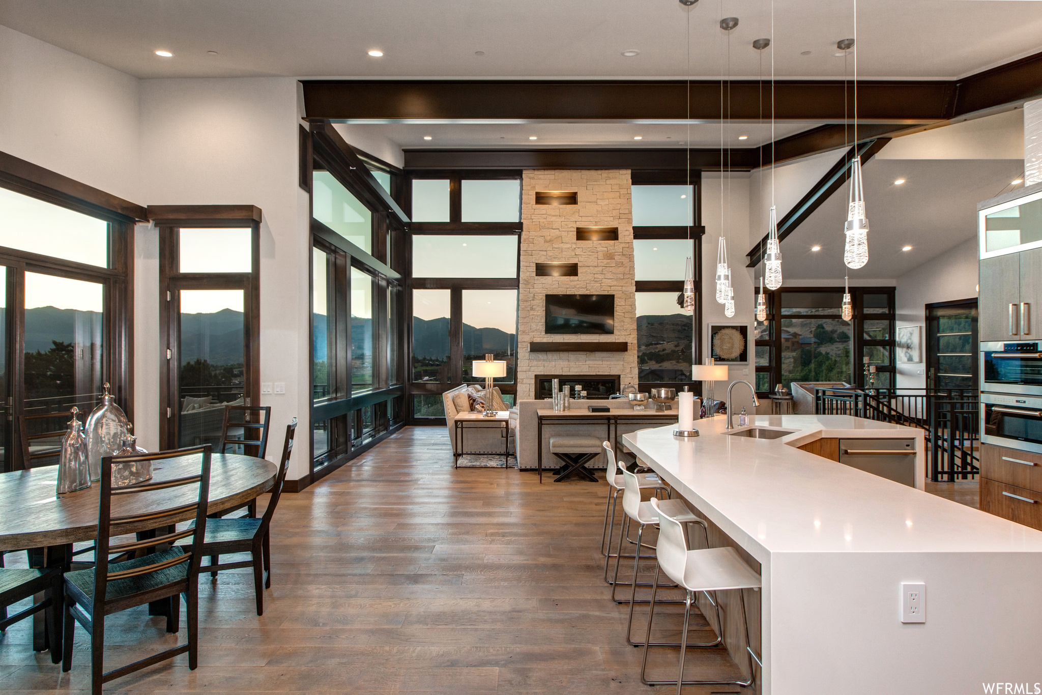 RED LEDGES - Residential Lease