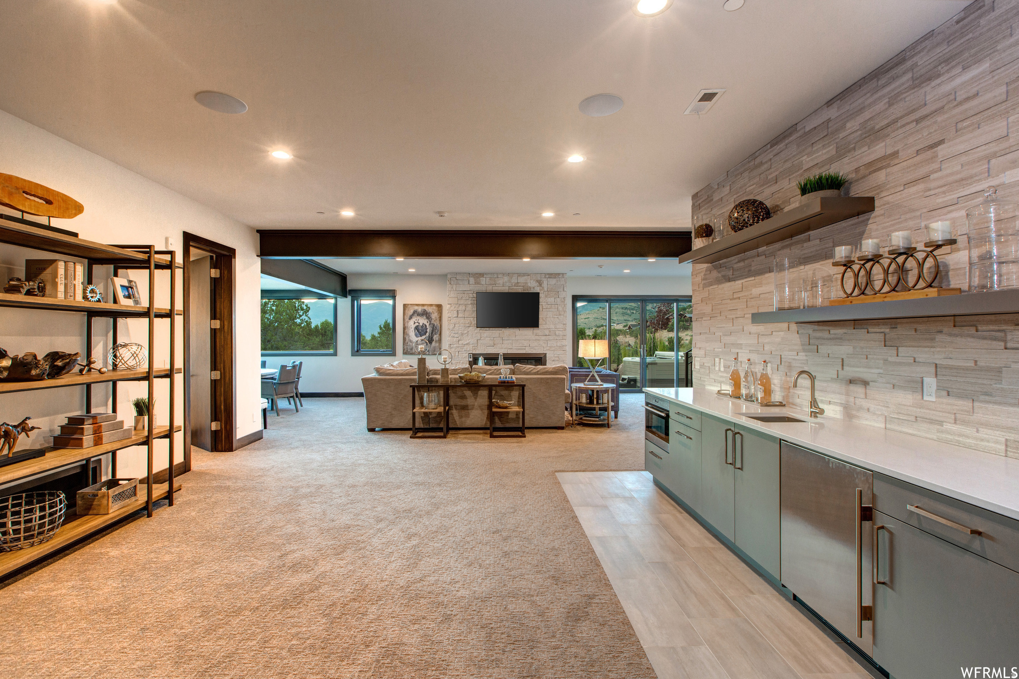 RED LEDGES - Residential Lease
