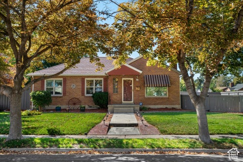 Photo of 121 W GARDEN VIEW DR. Dr, Midvale, UT 84047 (MLS # 2188998)
