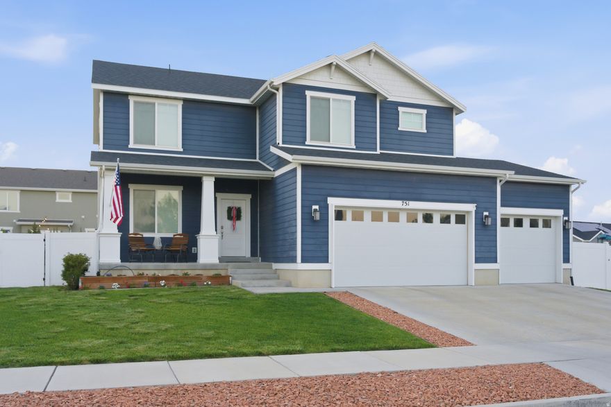 Beautiful Saratoga Springs home in the highly sought after Legacy Farms neighborhood. This is the one you have been looking for, on the quietest street in the community! This south-facing home has a fully finished basement, 5 bedrooms, an open loft space, and a den/office. The home is clean and well cared for. It has a large 3 car garage, with extended length to the third car, and overhead storage racks. The house sits on 0.24 acres, with well maintained yards and landscaping, and a spacious back patio. Legacy Farms is located close to Patriot Park, walking & biking trails, the new city library, and more! It's a fun & engaging community centered around a top-rated elementary school.  Neighborhood amenities include: community pool, clubhouse, splash pad, various playground spaces, pavilions and open green space, and a basketball court.  Schedule your showing today. Square footage figures are provided as a courtesy estimate only and buyer is encouraged to verify.