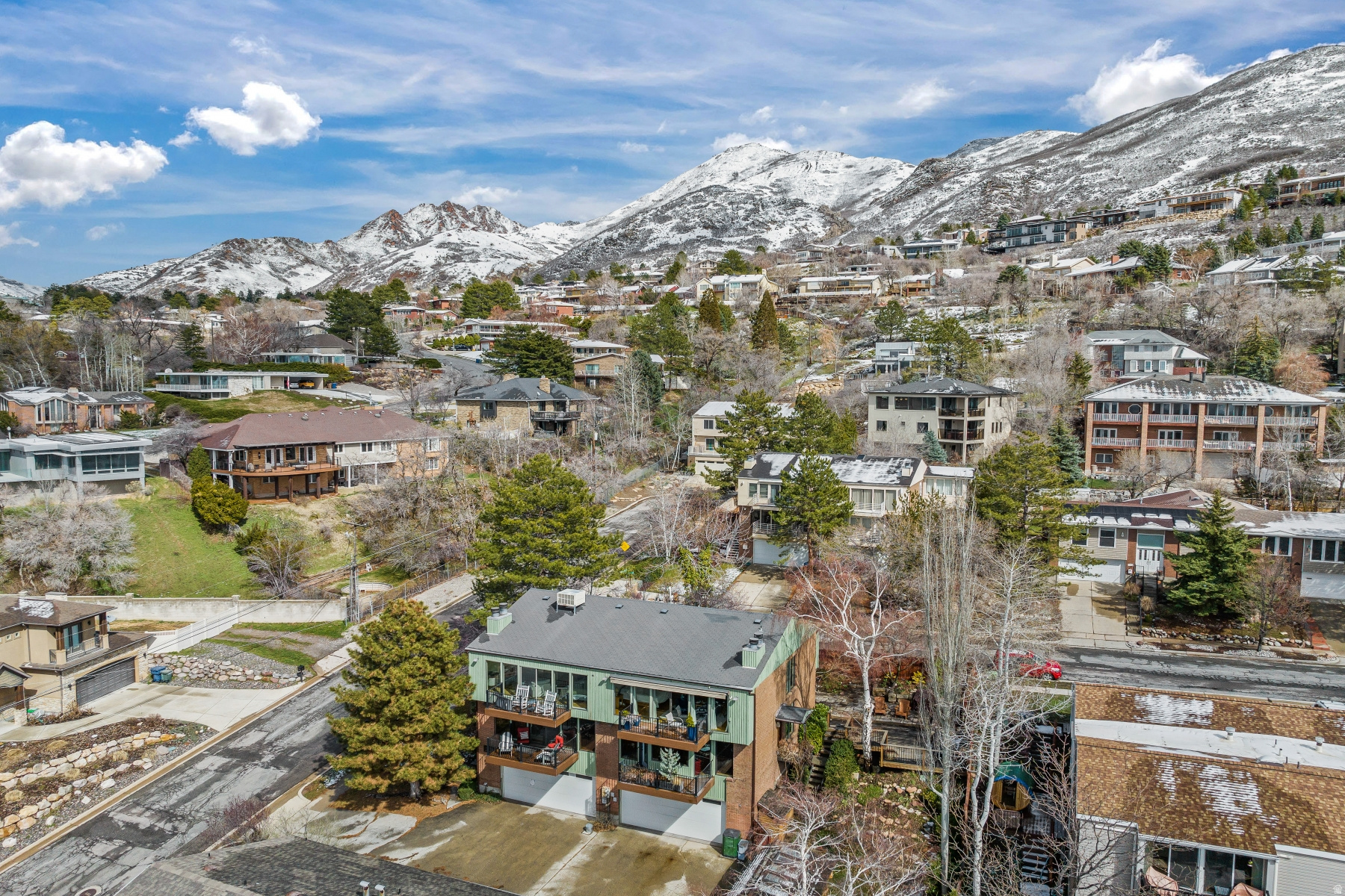 OAK SPRINGS SUB - Residential Income