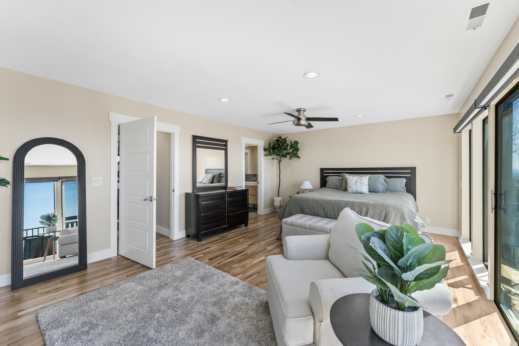 OAK SPRINGS SUB - Residential Income