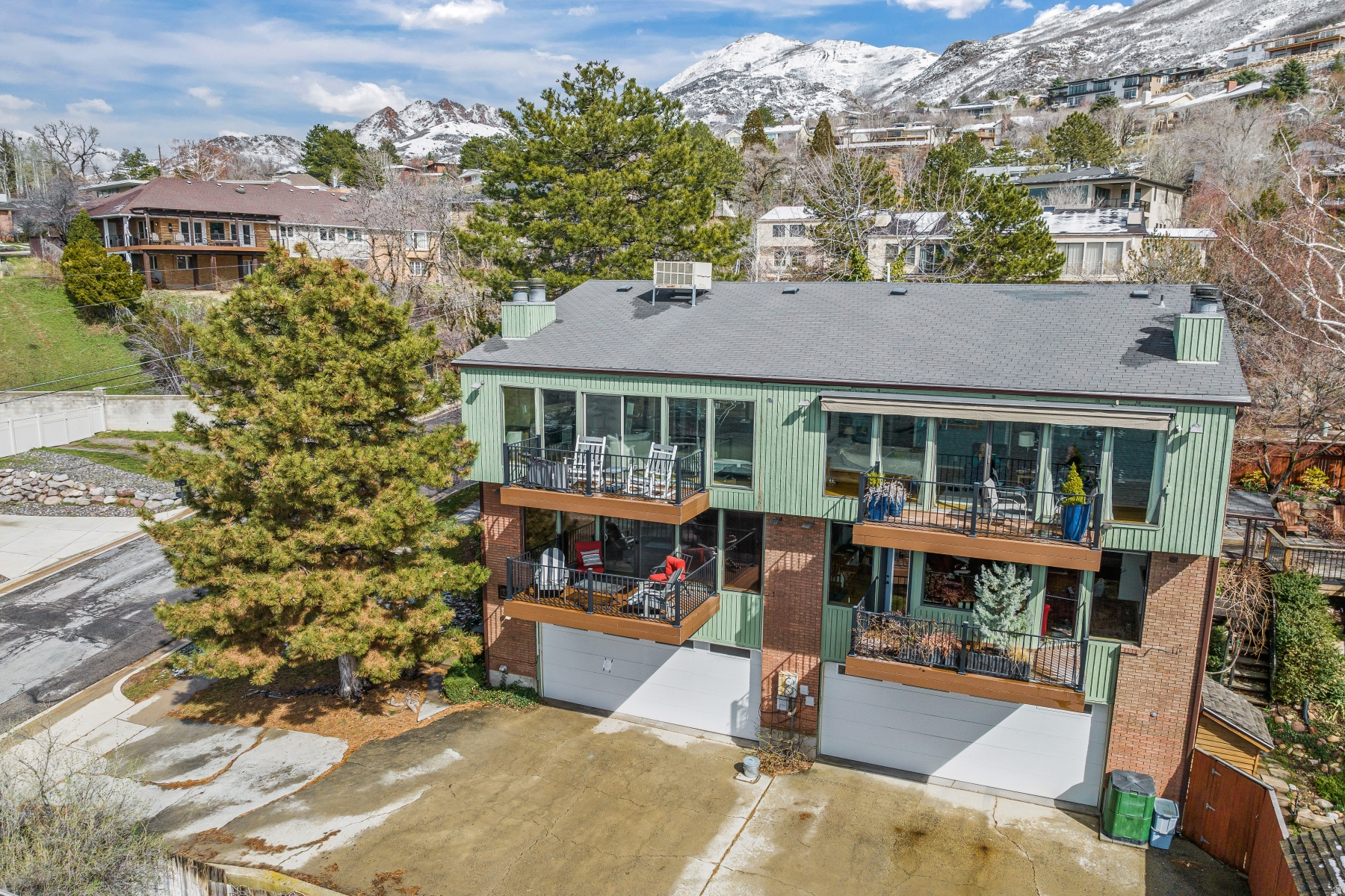OAK SPRINGS SUB - Residential Income