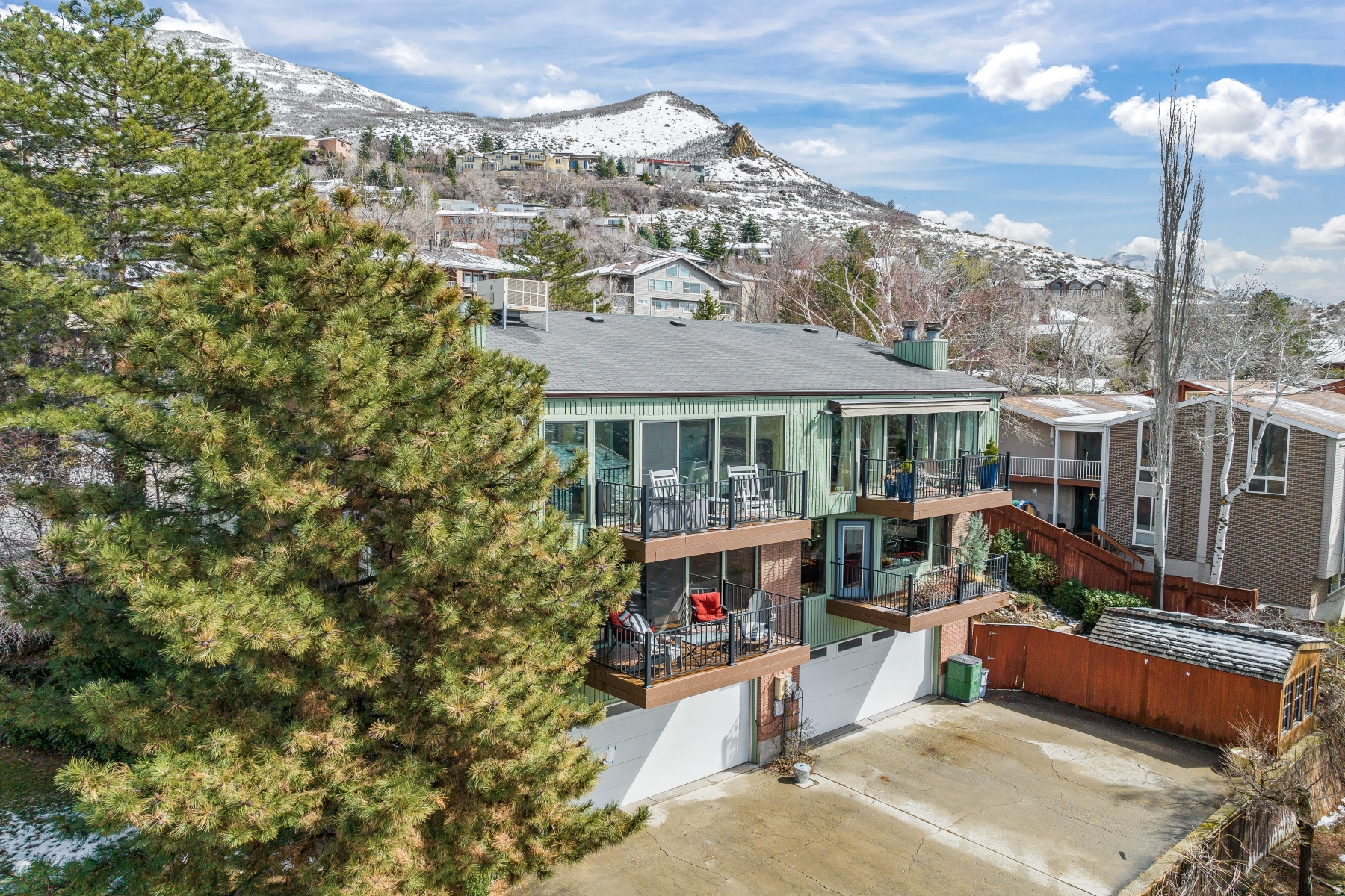 OAK SPRINGS SUB - Residential Income