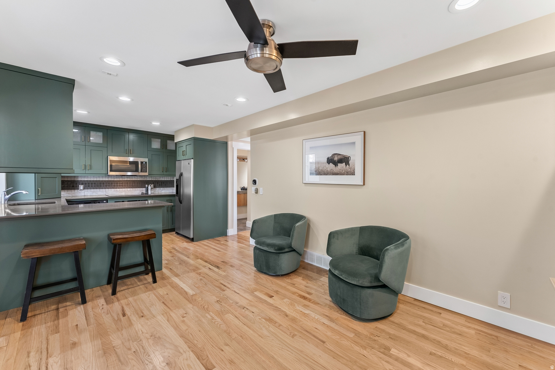 OAK SPRINGS SUB - Residential Income
