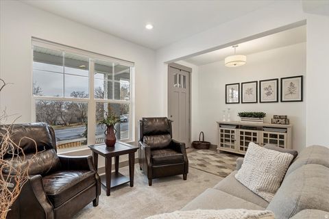 Tiny photo for 365 S MOUNTAIN RD, Fruit Heights, UT 84037 (MLS # 2137846)