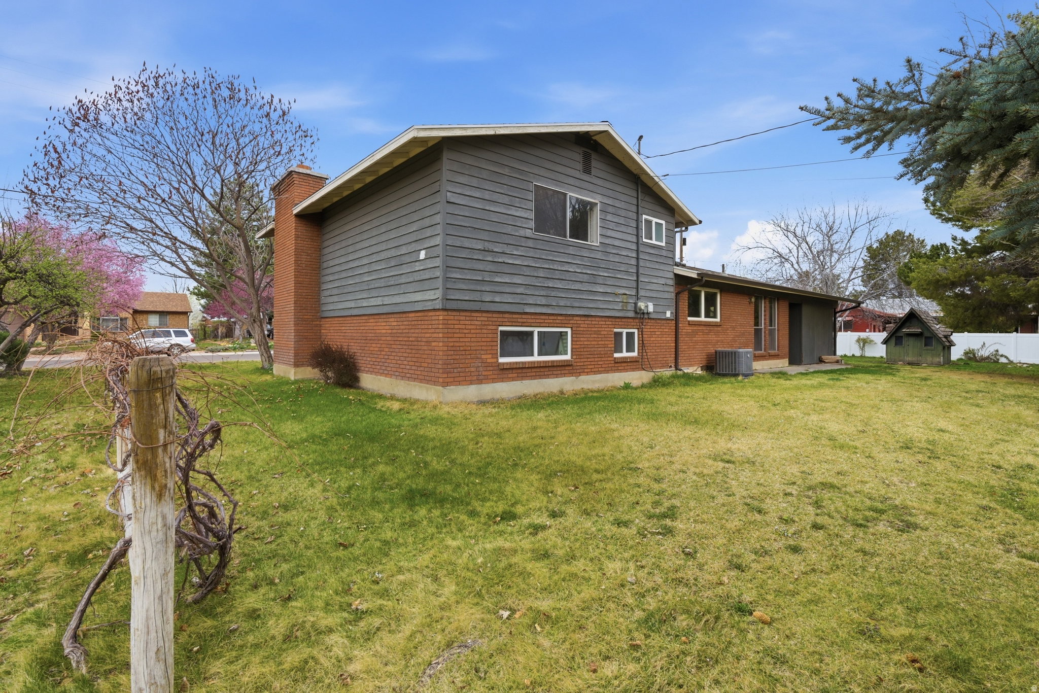 GRANDVIEW - Residential