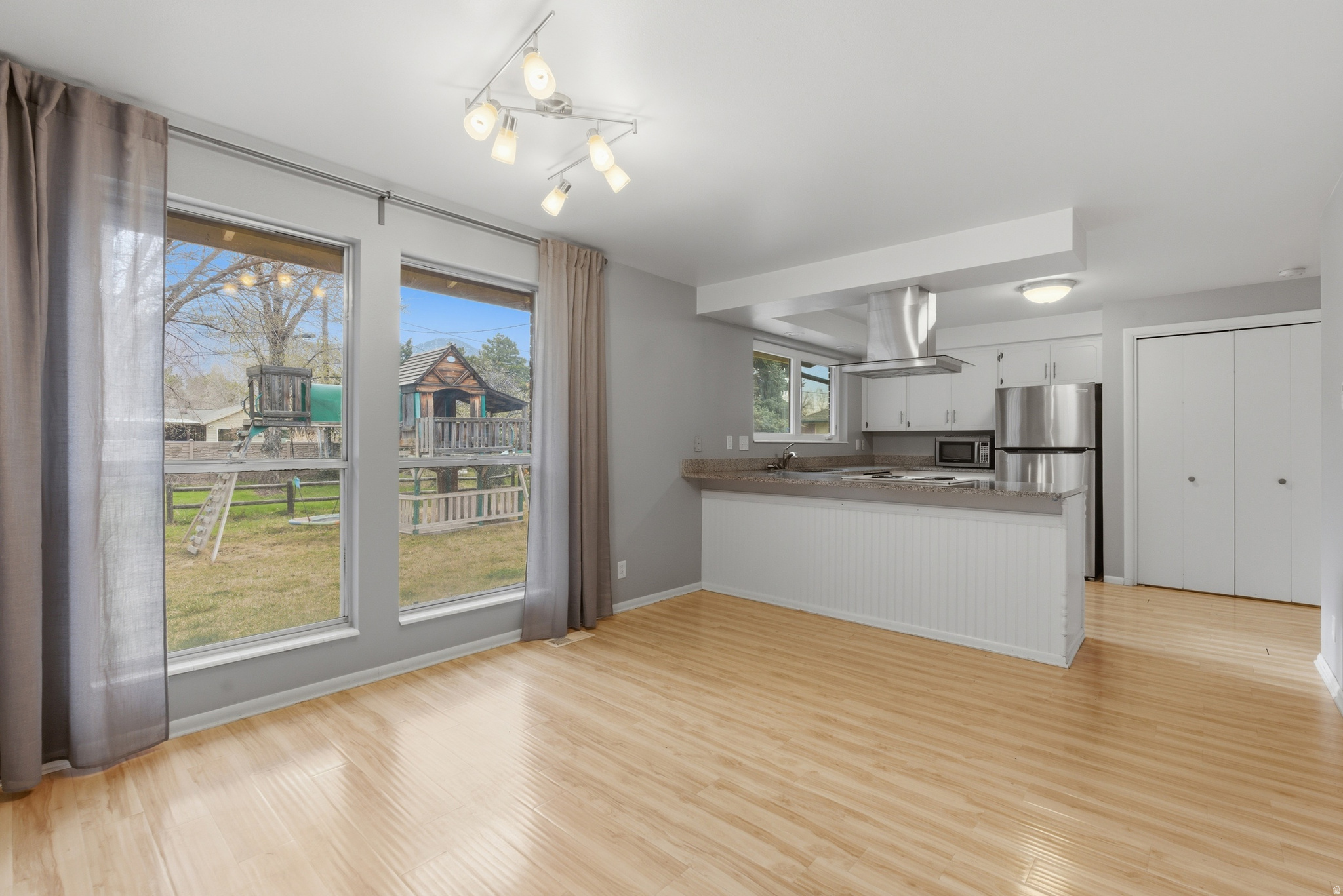 GRANDVIEW - Residential