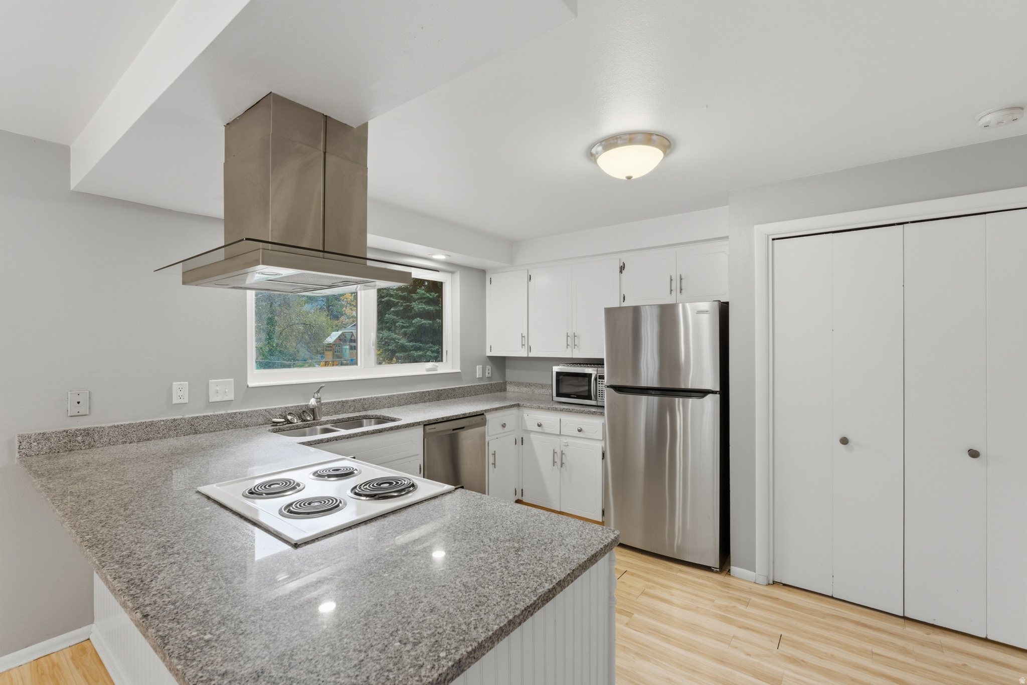 GRANDVIEW - Residential