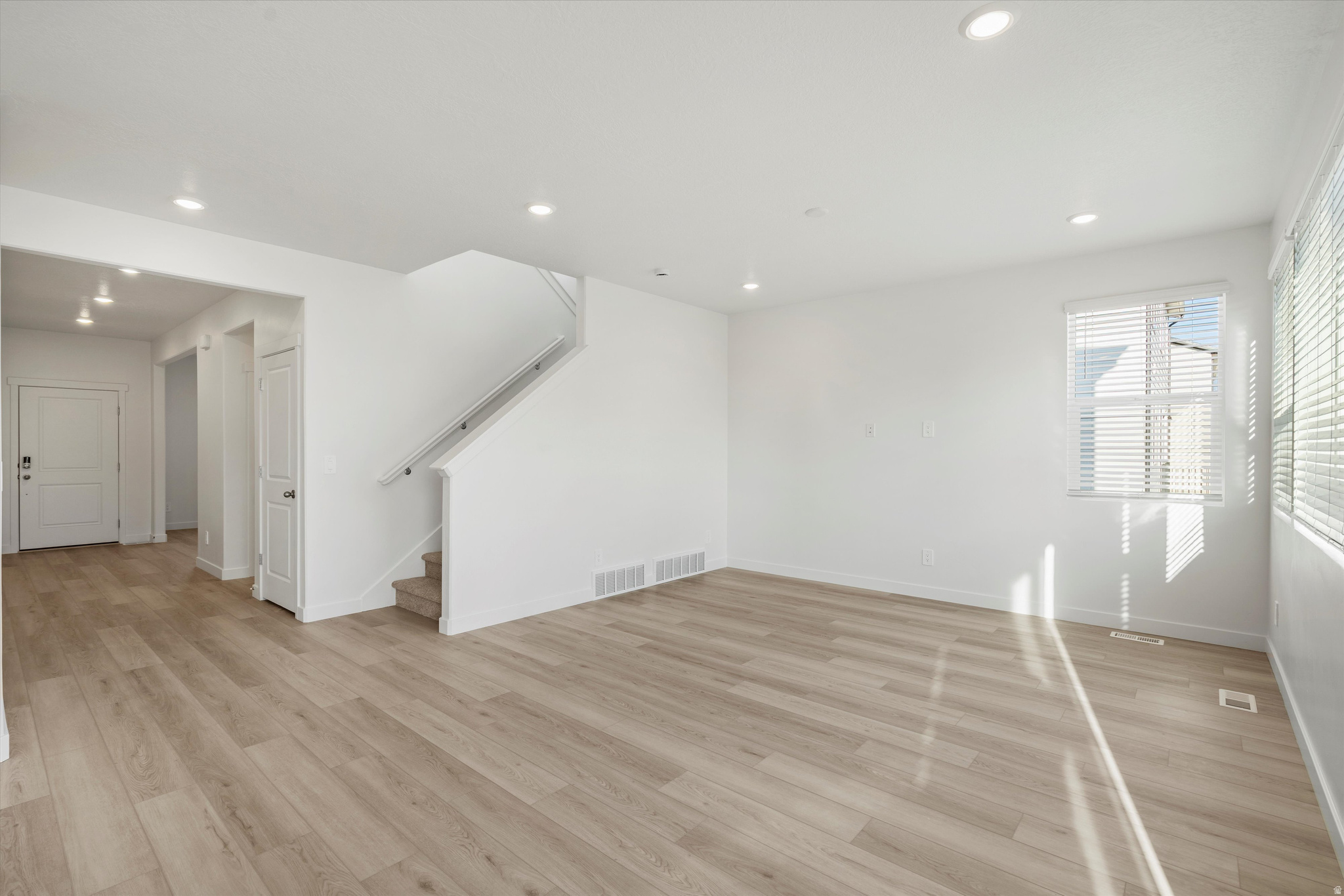 STRATTON ACRES - Residential