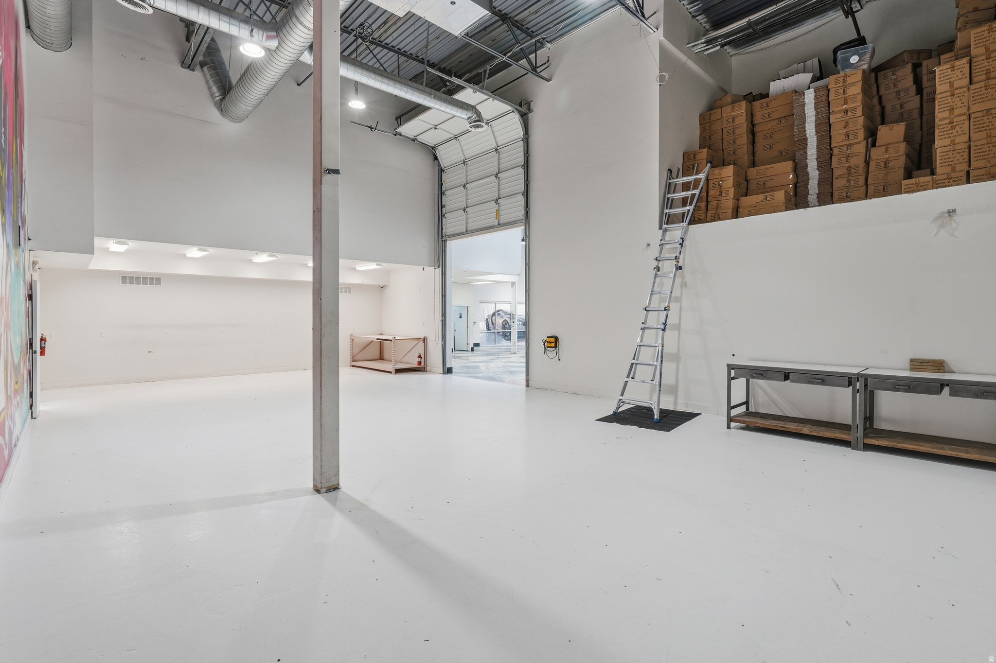 CENTER POINT - Commercial Sale