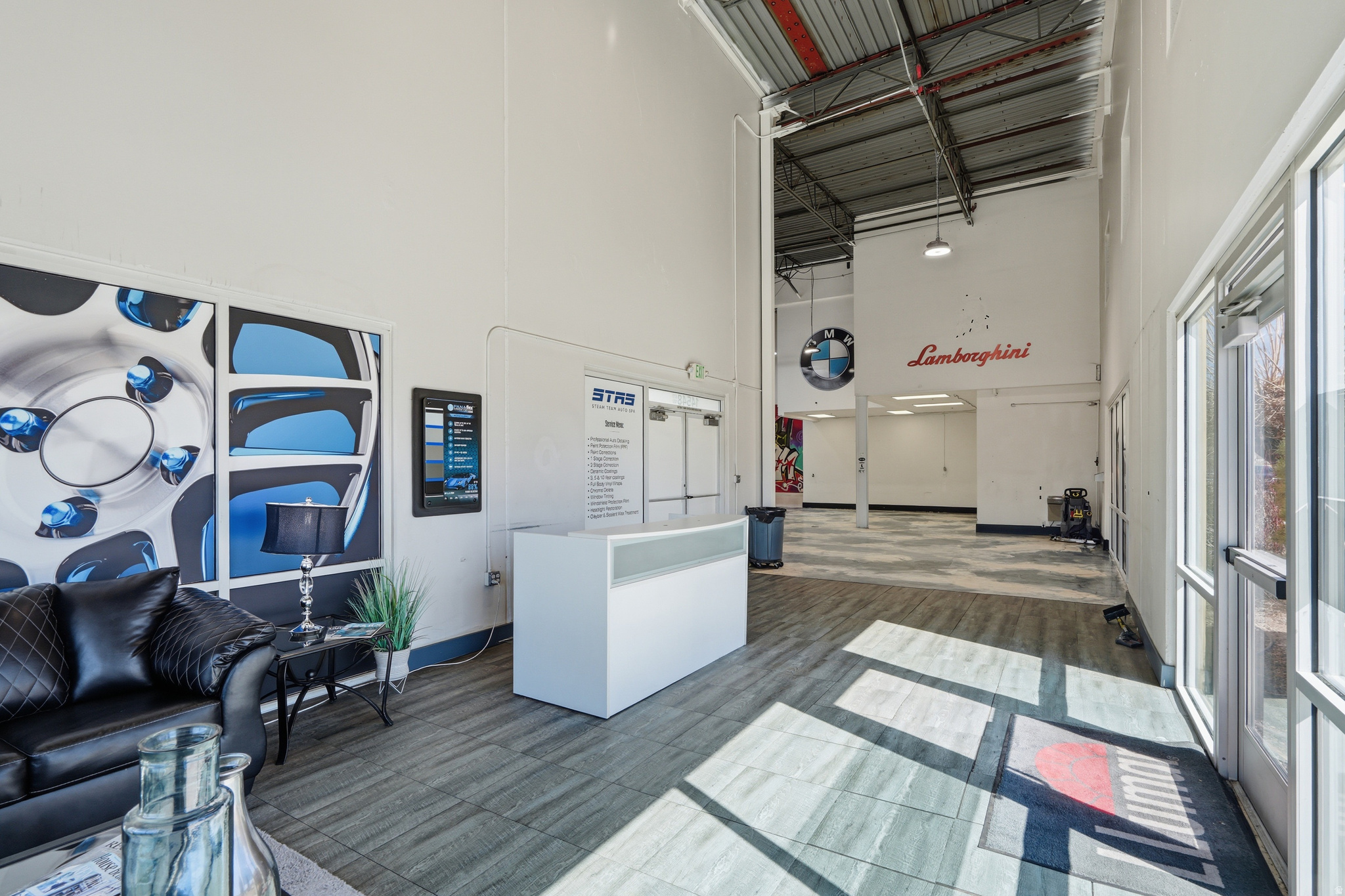 CENTER POINT - Commercial Sale