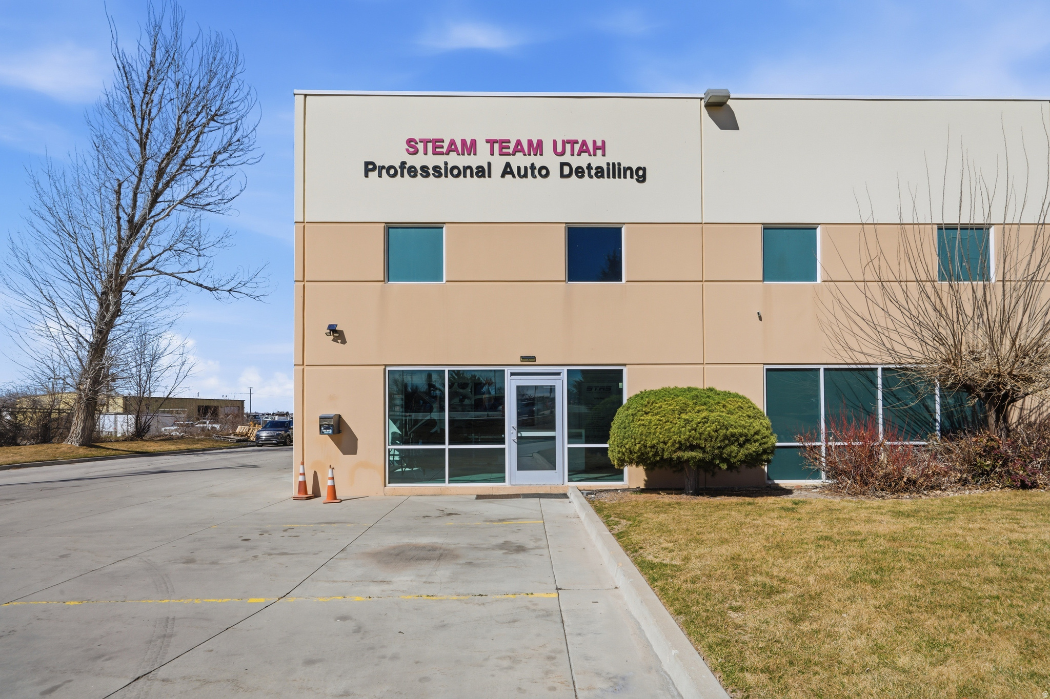 CENTER POINT - Commercial Sale