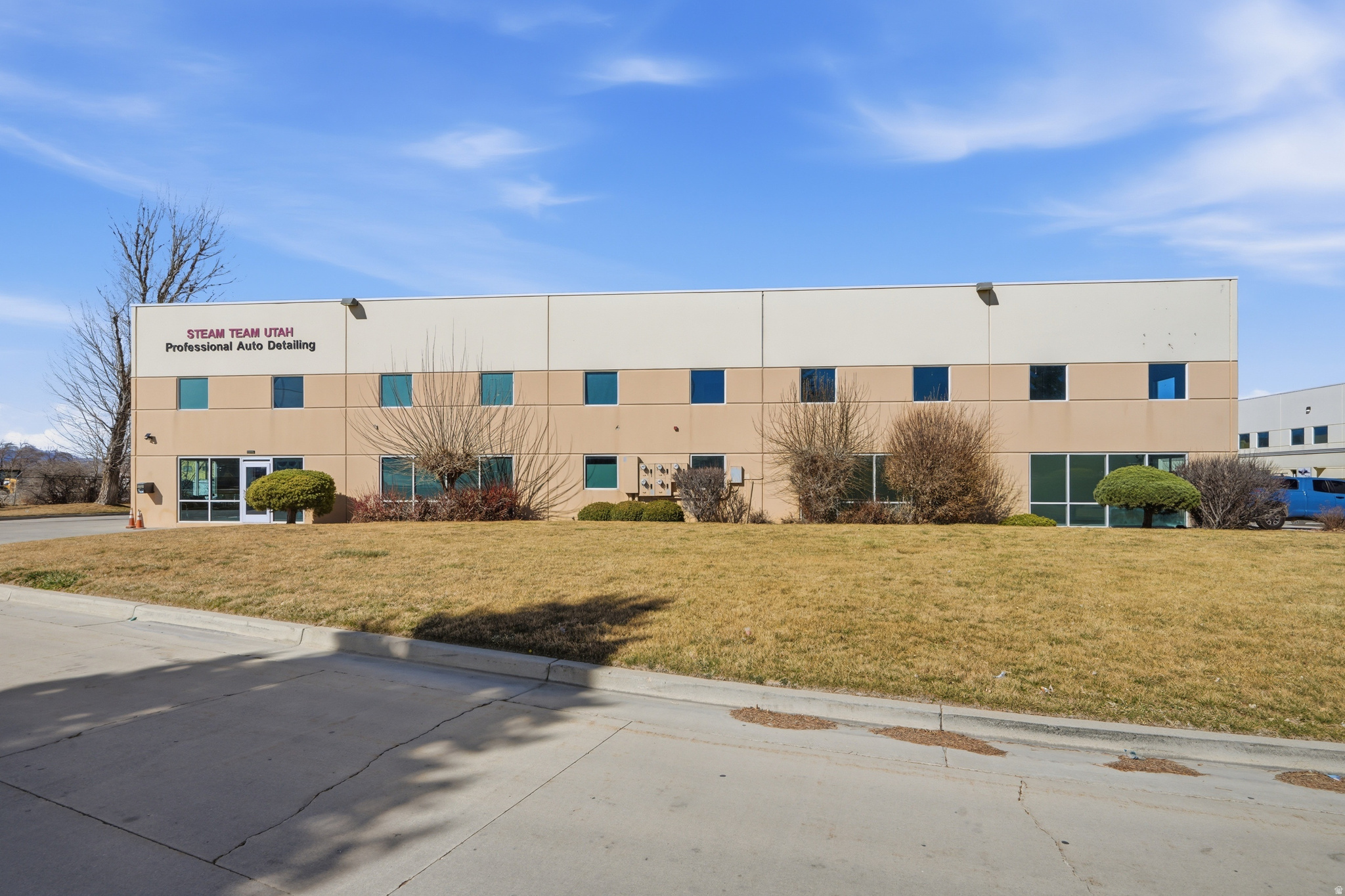 CENTER POINT - Commercial Sale