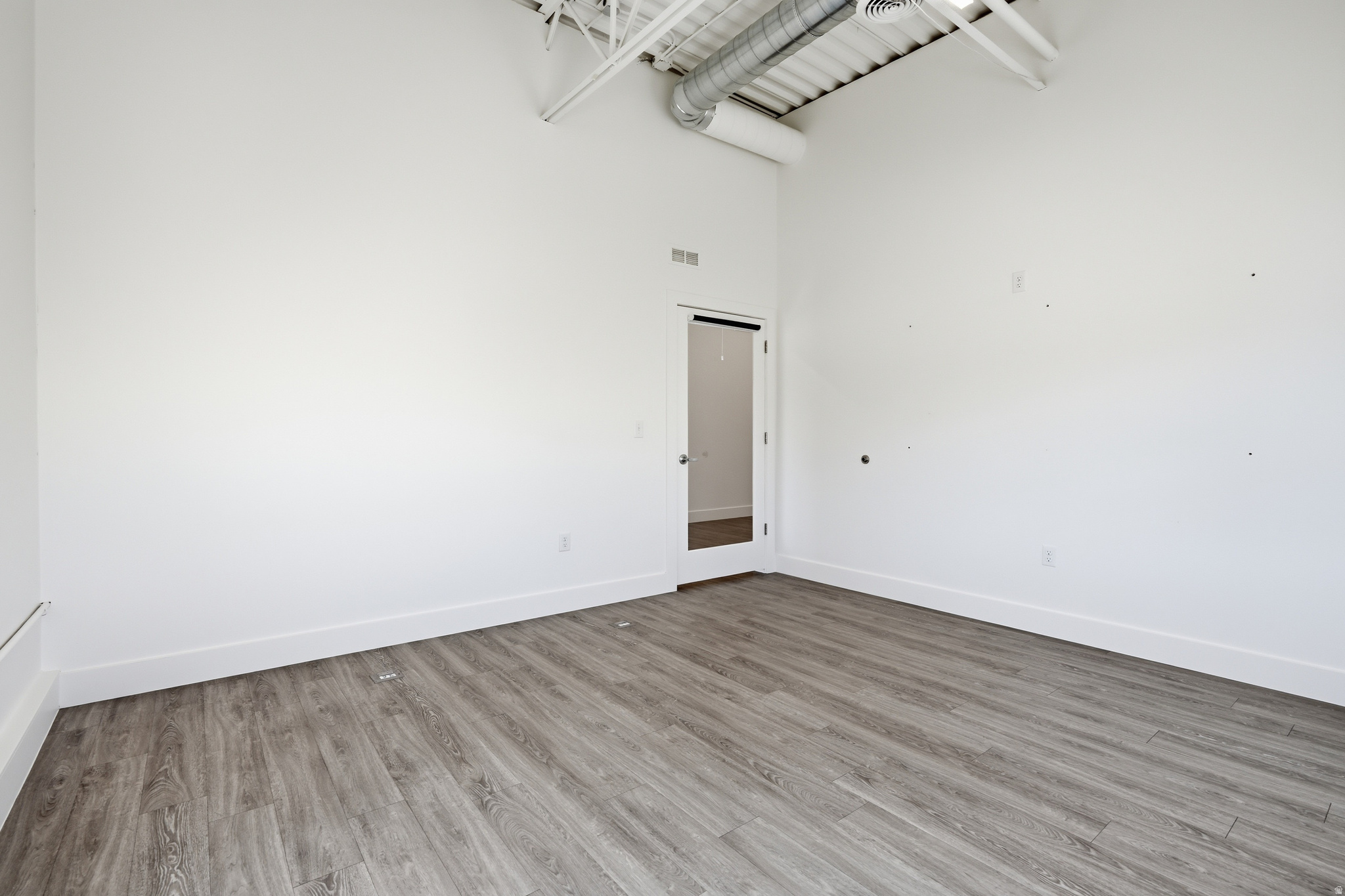 CENTER POINT - Commercial Sale