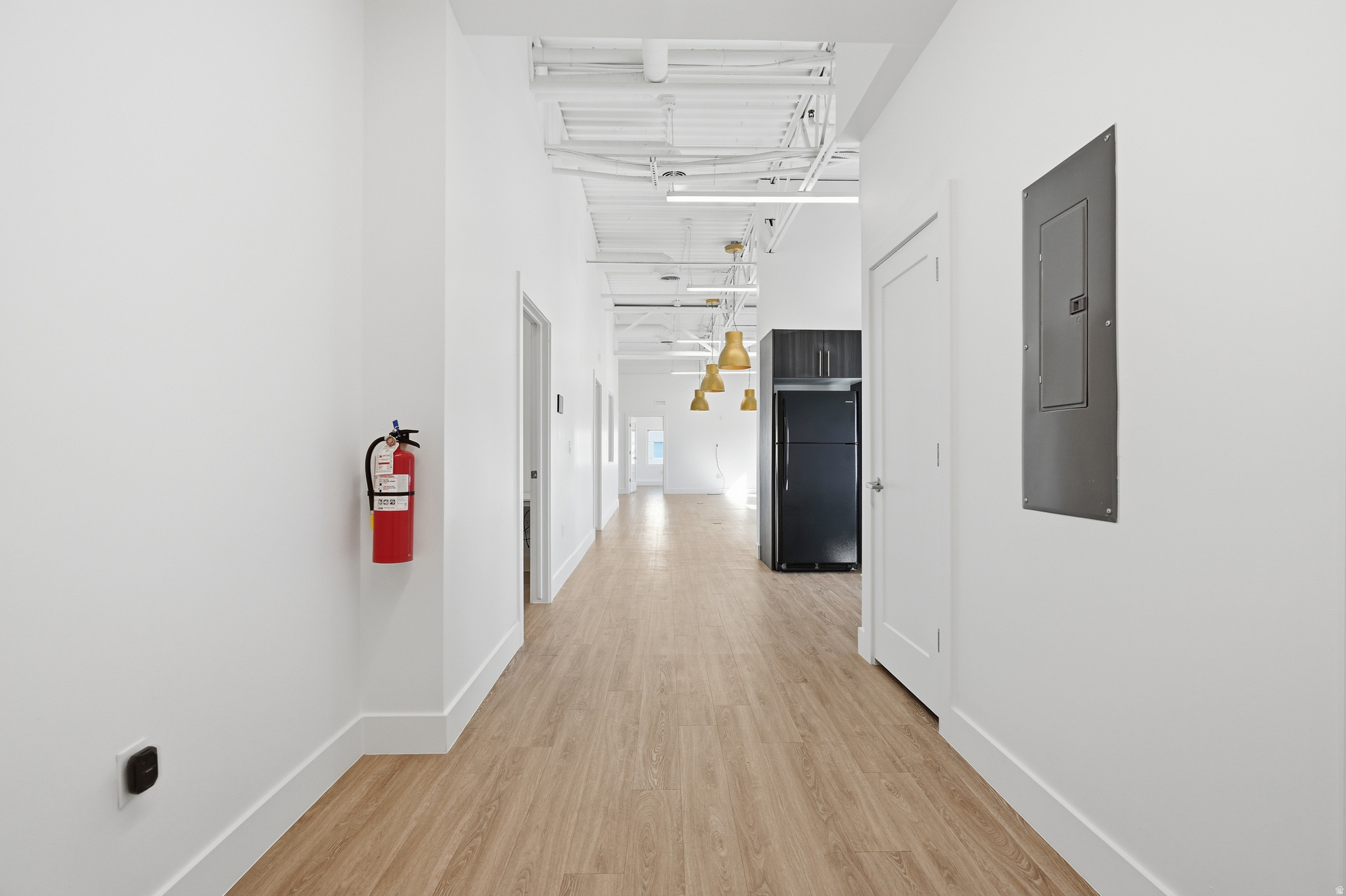 CENTER POINT - Commercial Sale