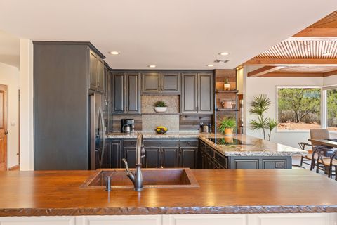 Tiny photo for 1068 N SHONTO RIDGE DR, Kayenta, UT 84738 (MLS # 2134947)