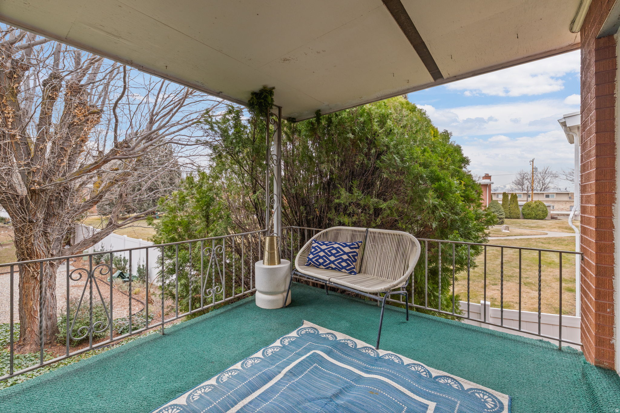 HOLLADAY VILLAGE - Residential