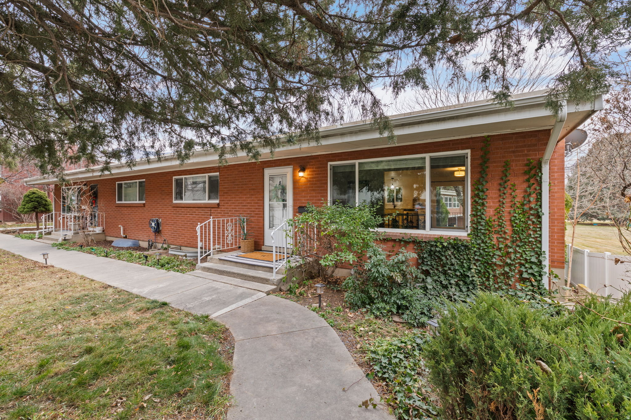 HOLLADAY VILLAGE - Residential