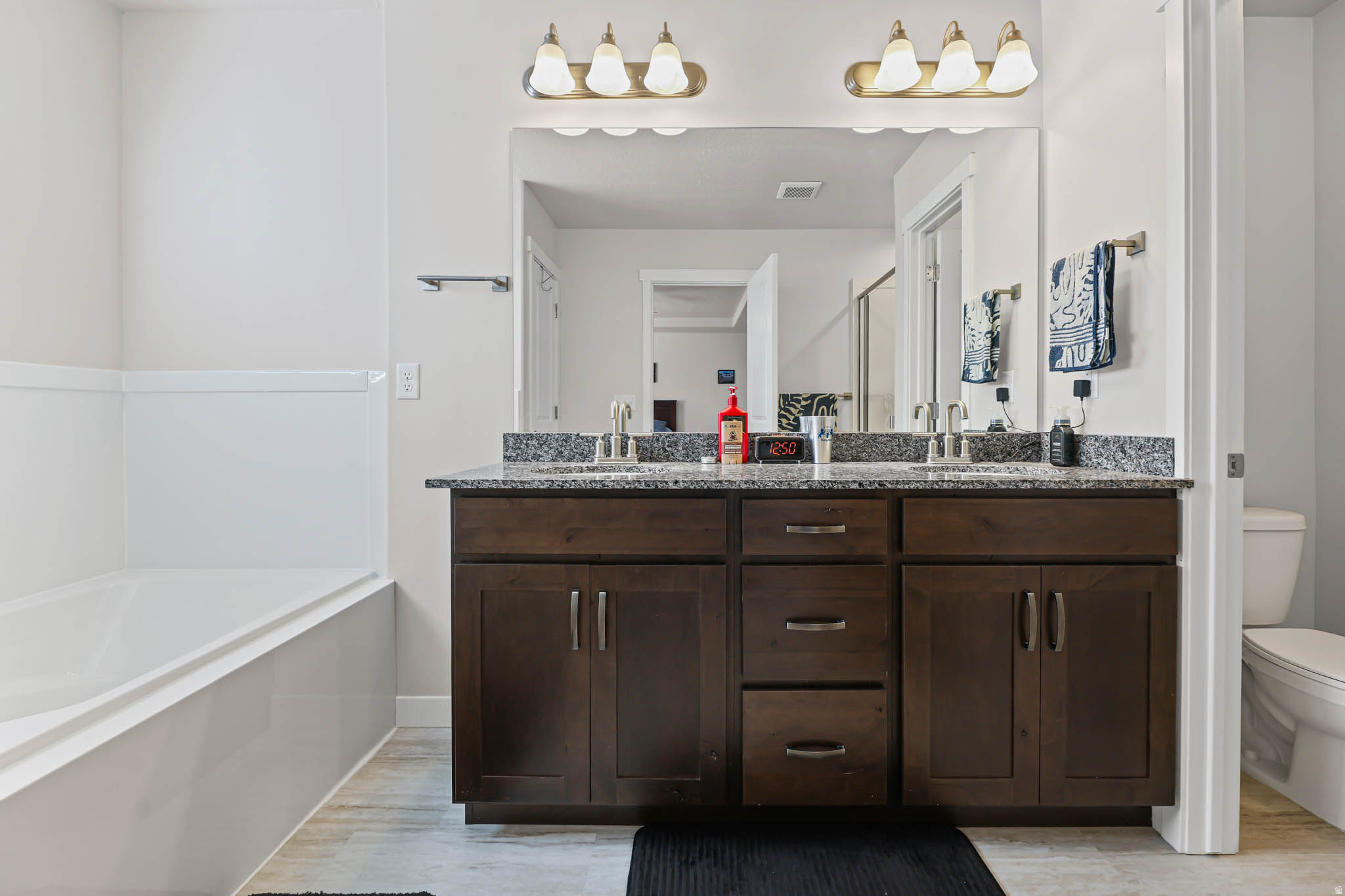 DEL MONTE TOWNHOMES - Residential