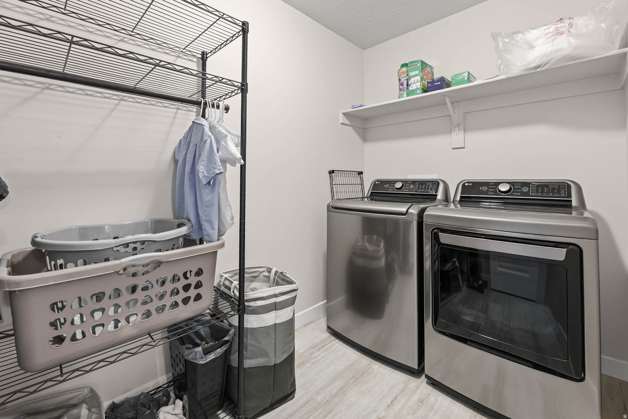 DEL MONTE TOWNHOMES - Residential