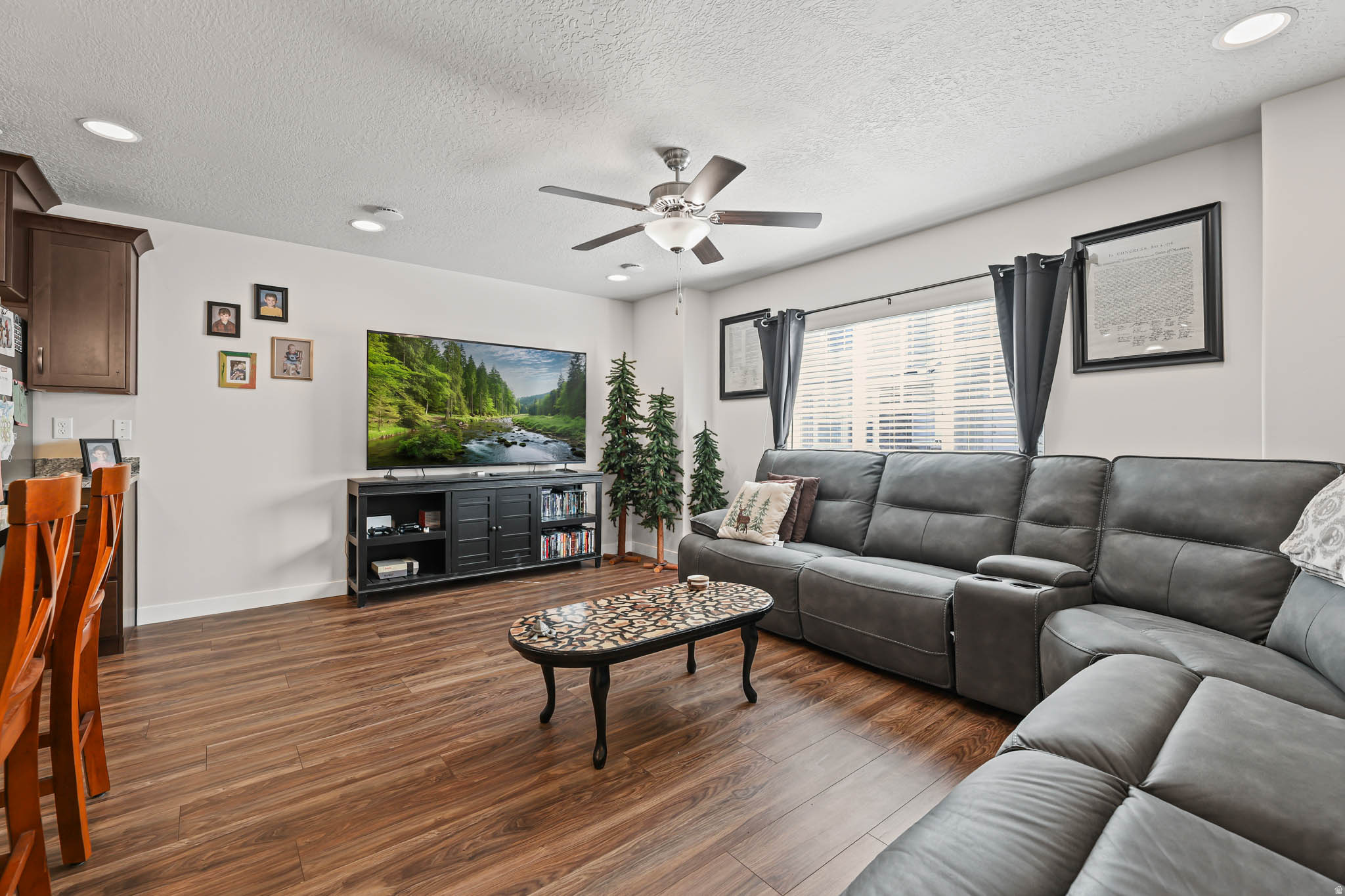 DEL MONTE TOWNHOMES - Residential