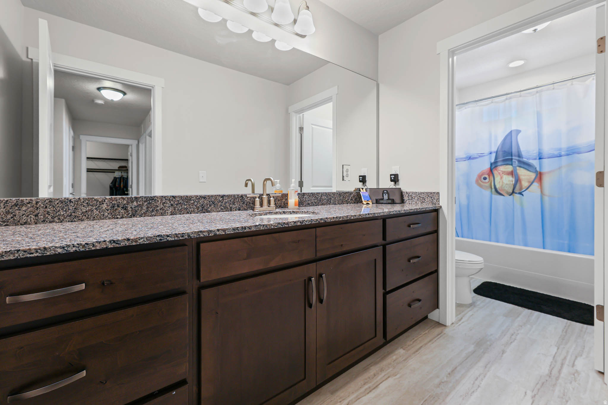 DEL MONTE TOWNHOMES - Residential