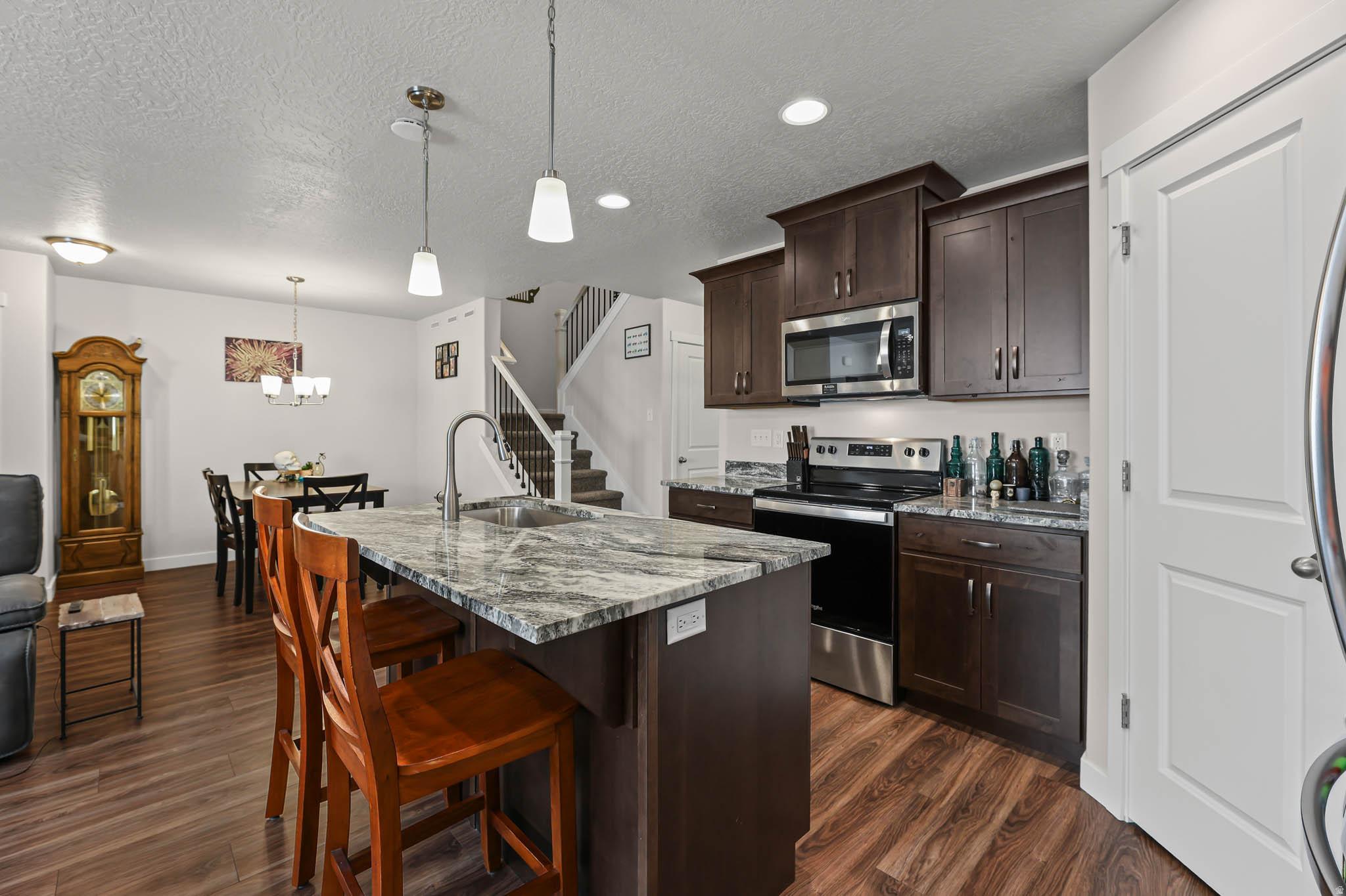 DEL MONTE TOWNHOMES - Residential