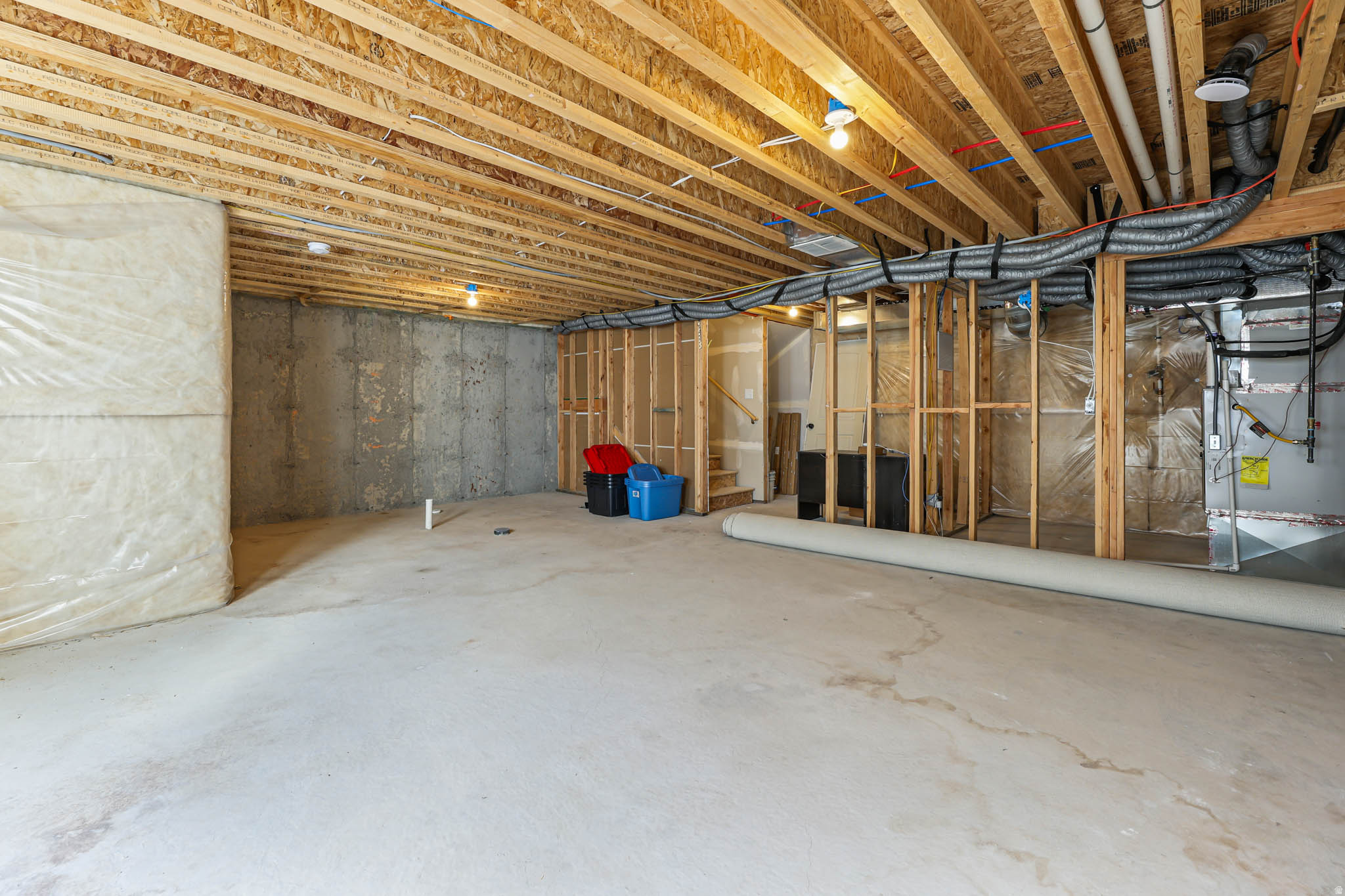 DEL MONTE TOWNHOMES - Residential