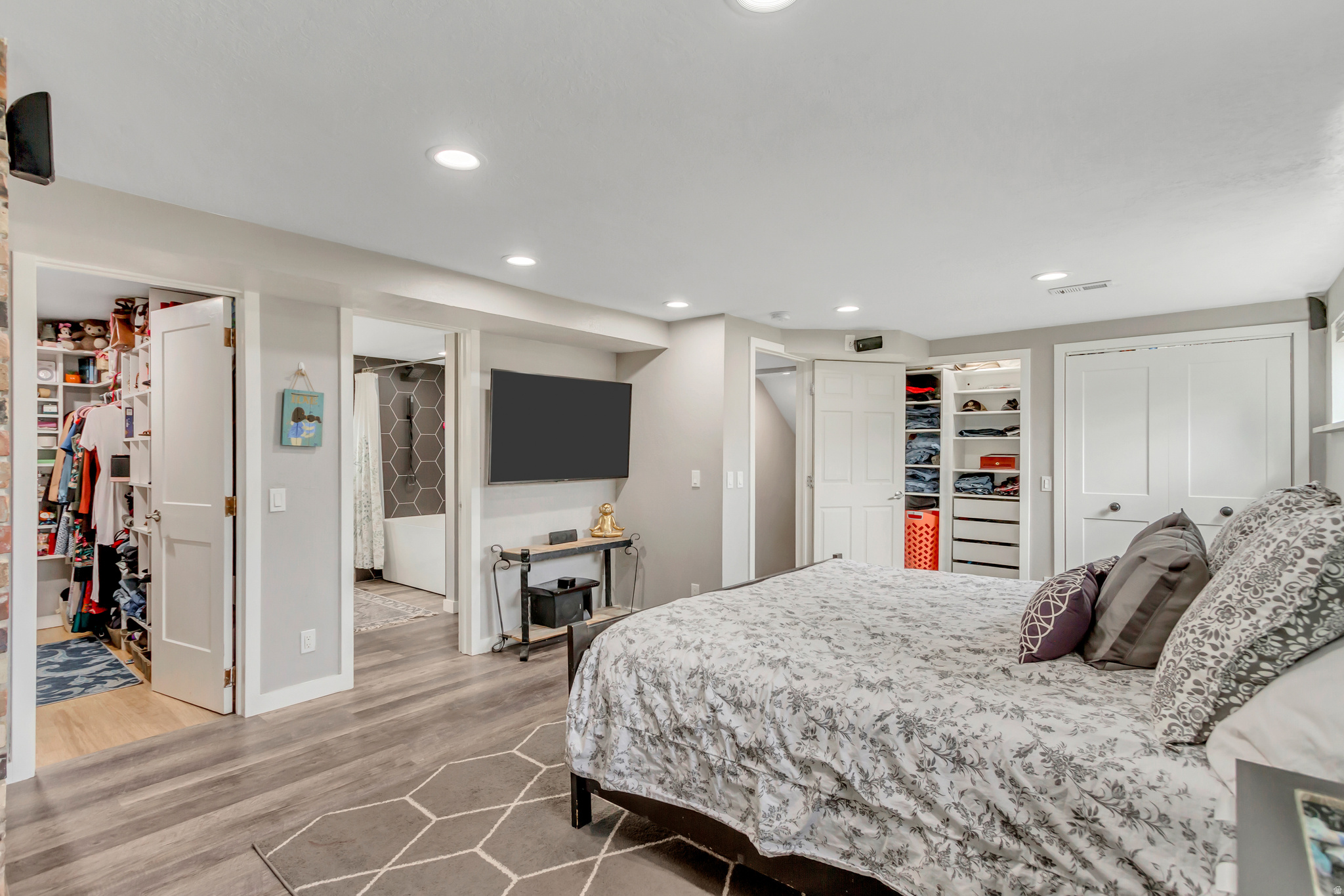 GREENFIELD VILLAGE PLAT G - Residential