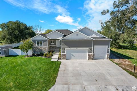Photo of 821 S 7100 W, Ogden, UT 84404 (MLS # 2119051) Photo of 821 S 7100 W, Ogden, UT 84404 (MLS # 2119051)