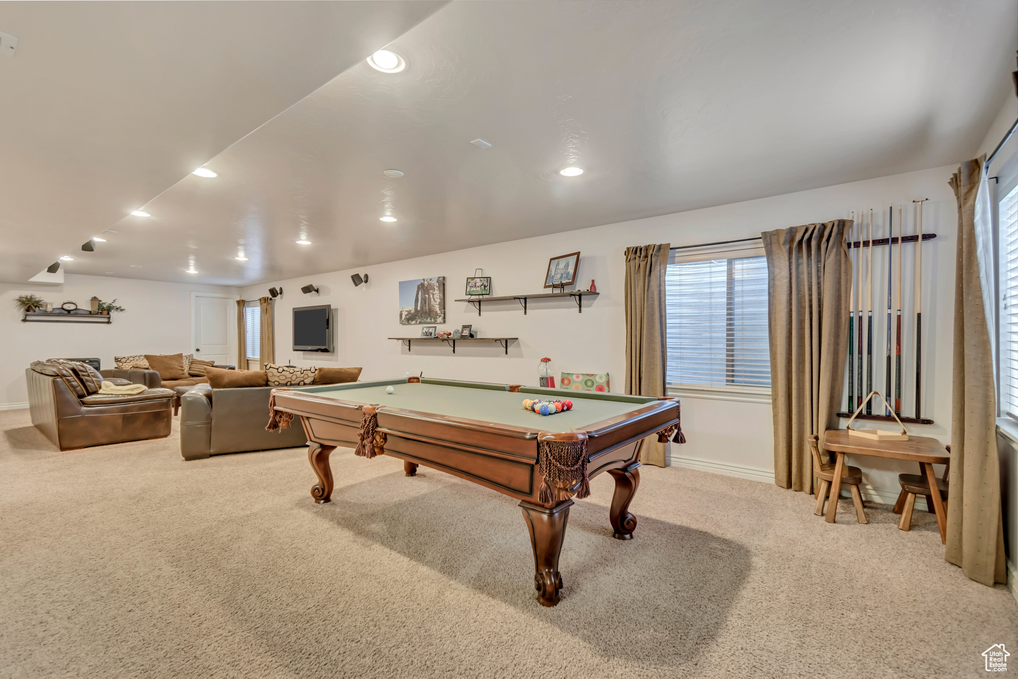 FOREST MEADOWS - Residential
