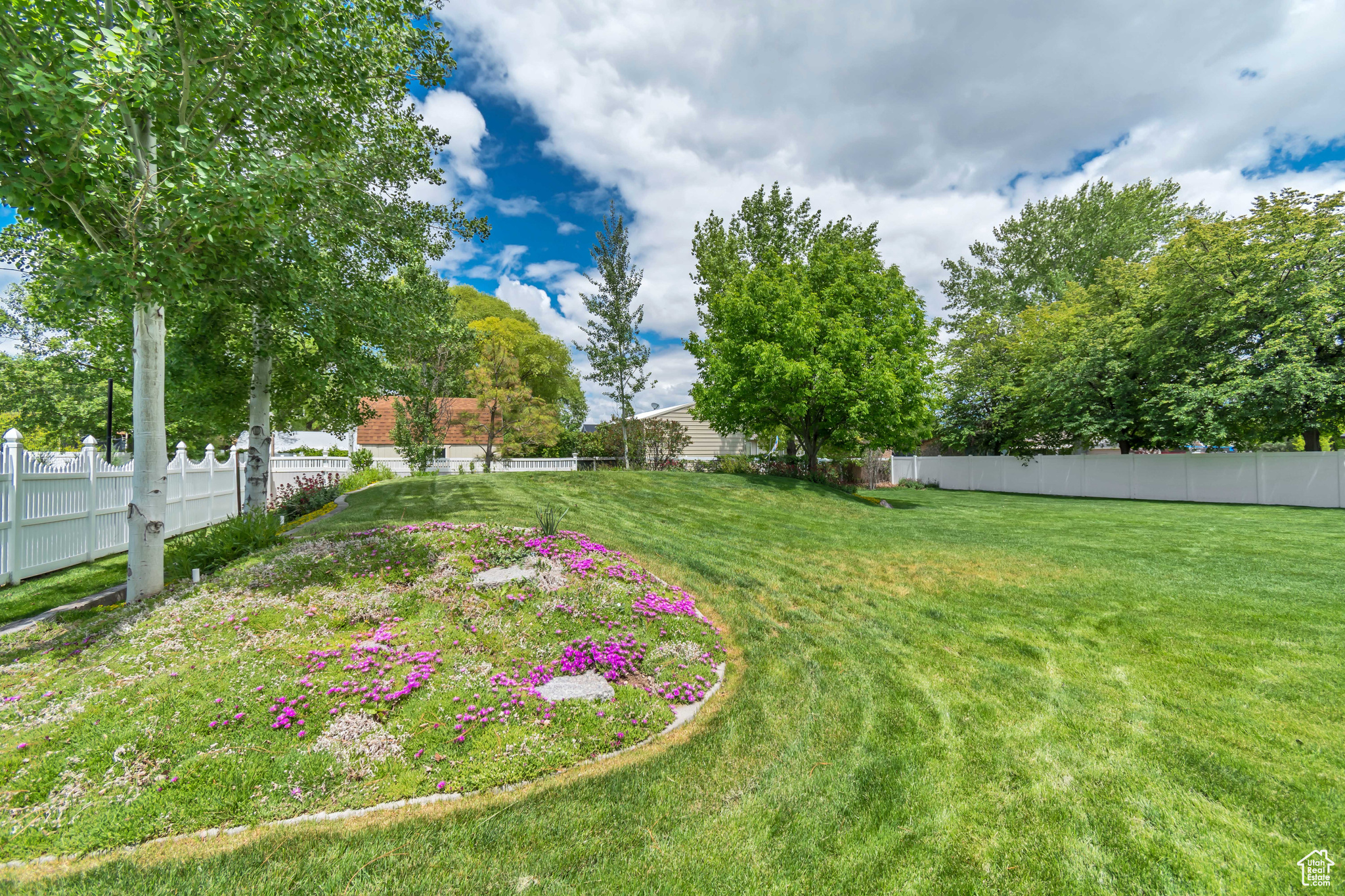 FOREST MEADOWS - Residential