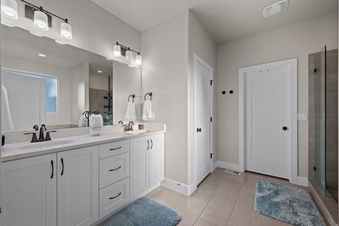 Tiny photo for 11618 S DOUGLAS DR, Draper, UT 84020 (MLS # 2126130)