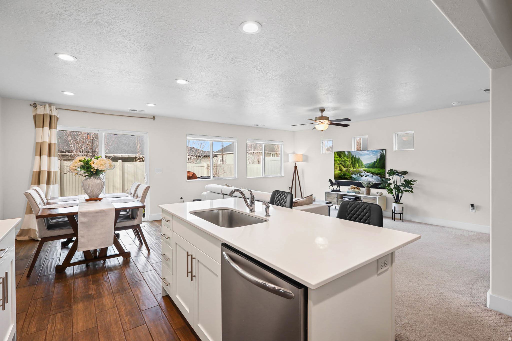 FREEDOM LANDING - Residential