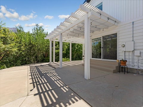 Tiny photo for 6807 S PINE ROCK CIR E, Cottonwood Heights, UT 84121 (MLS # 2176073)