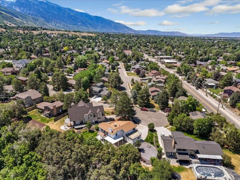 Tiny photo for 6807 S PINE ROCK CIR E, Cottonwood Heights, UT 84121 (MLS # 2176073)