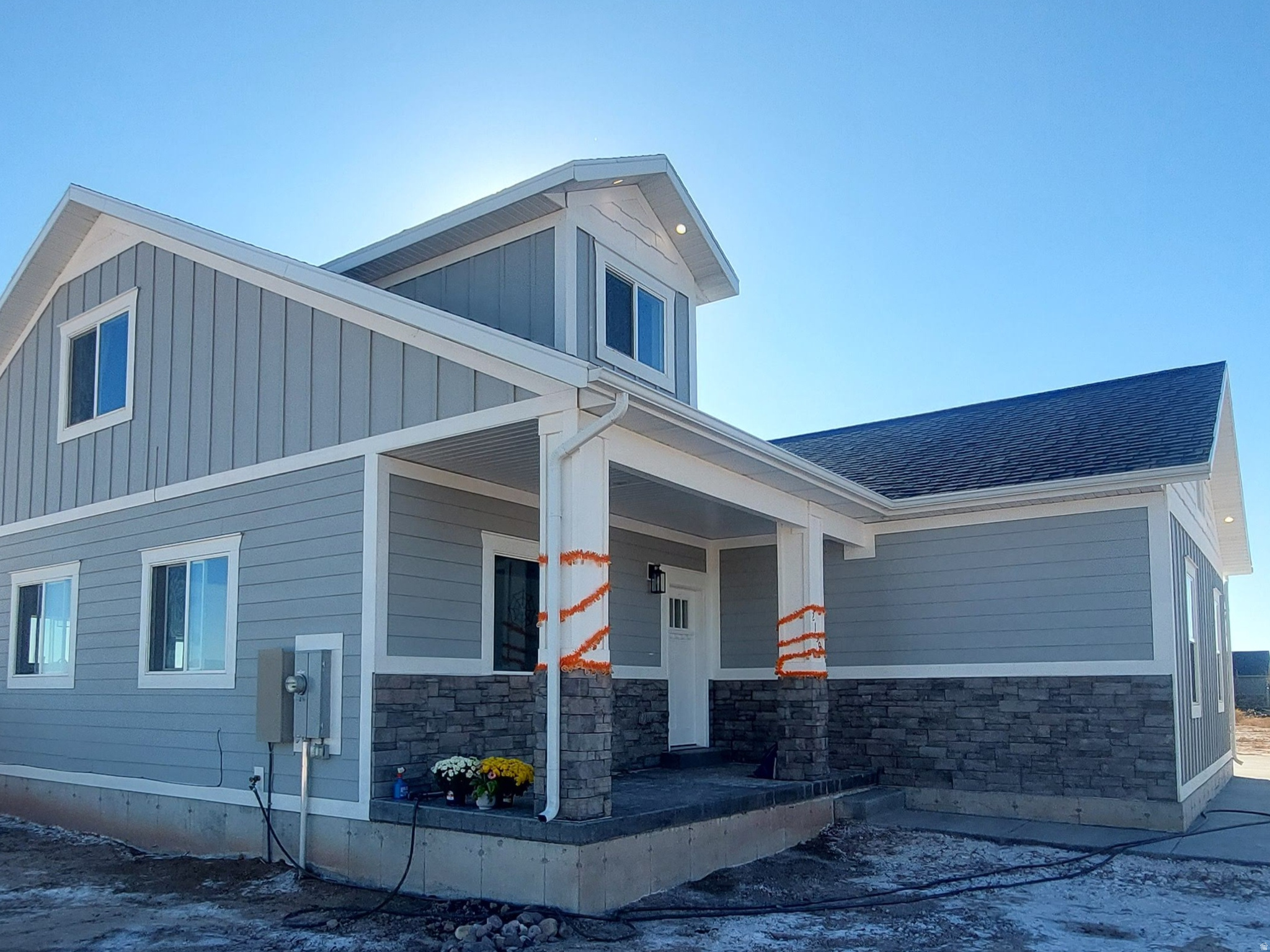 STONE GATE - Residential