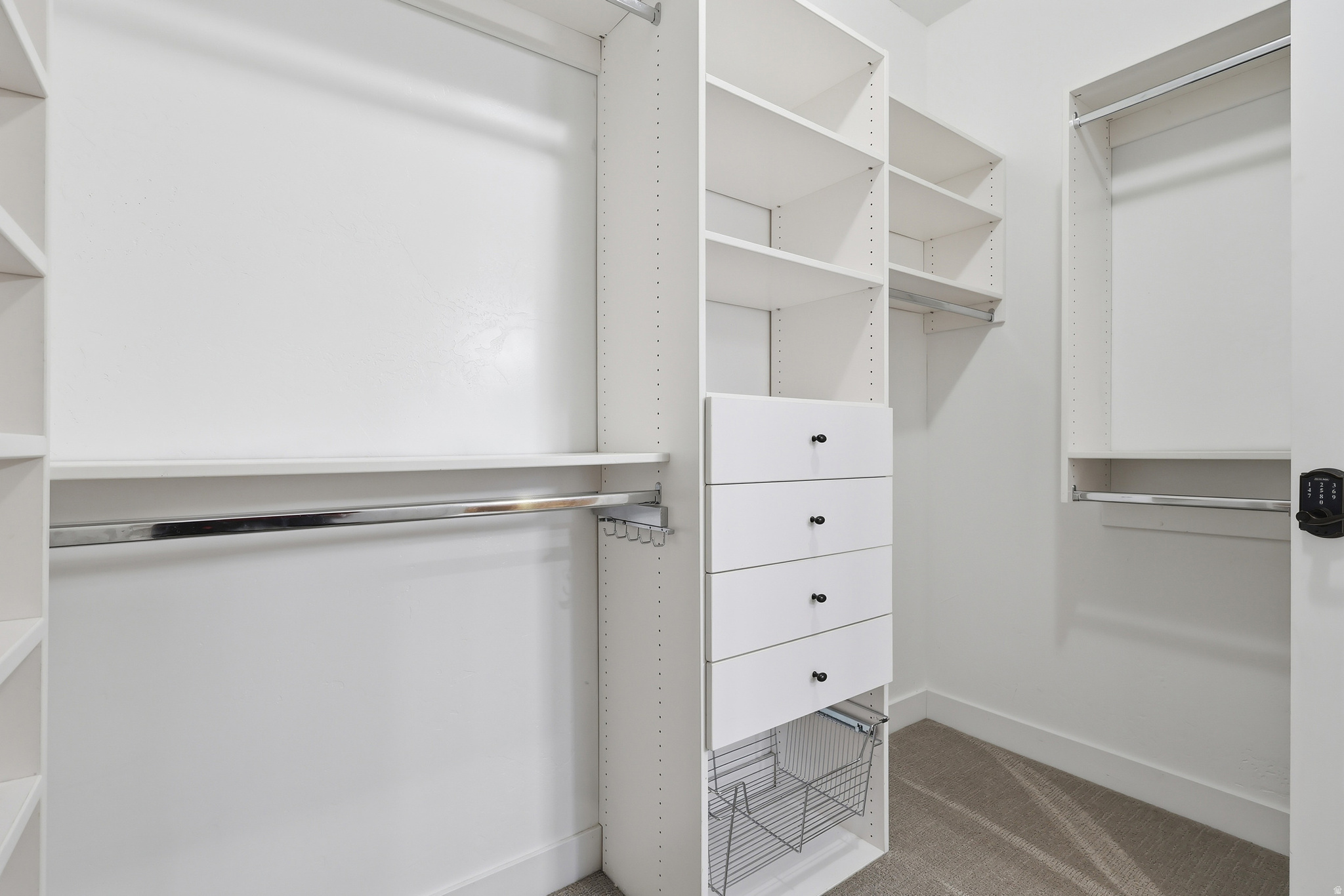 CREEKWOOD OF I.S. - Residential